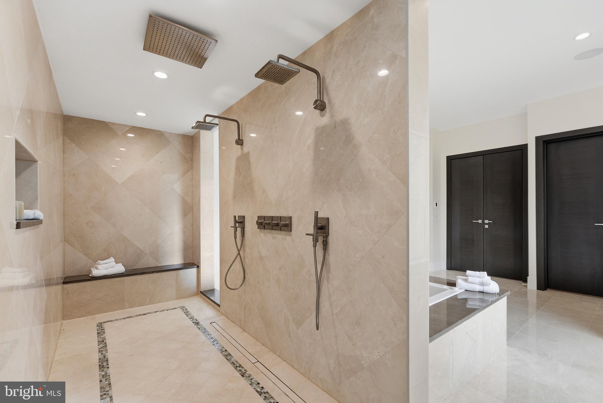POTOMAC OUTSIDE - Residential