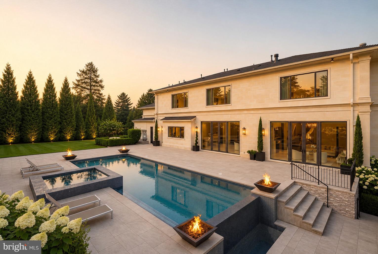POTOMAC OUTSIDE - Residential