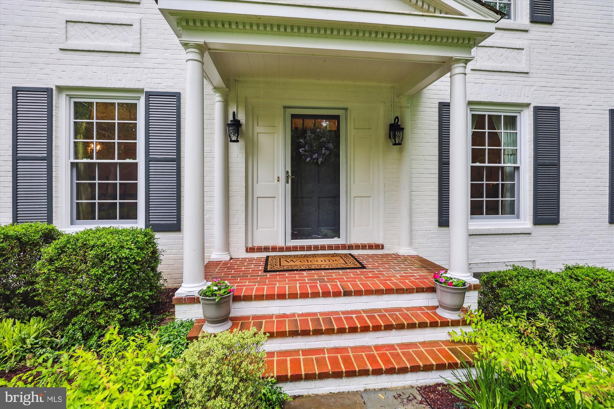 POTOMAC OUTSIDE - Residential