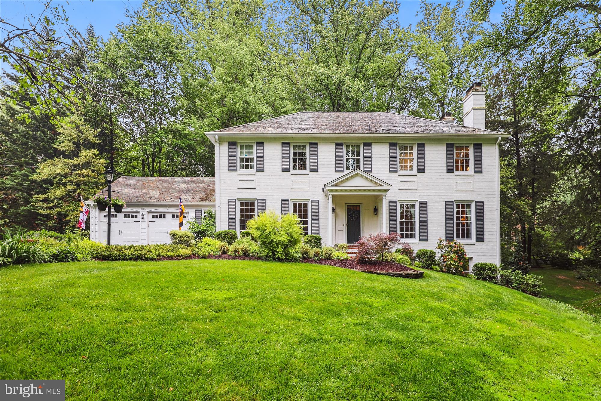 POTOMAC OUTSIDE - Residential