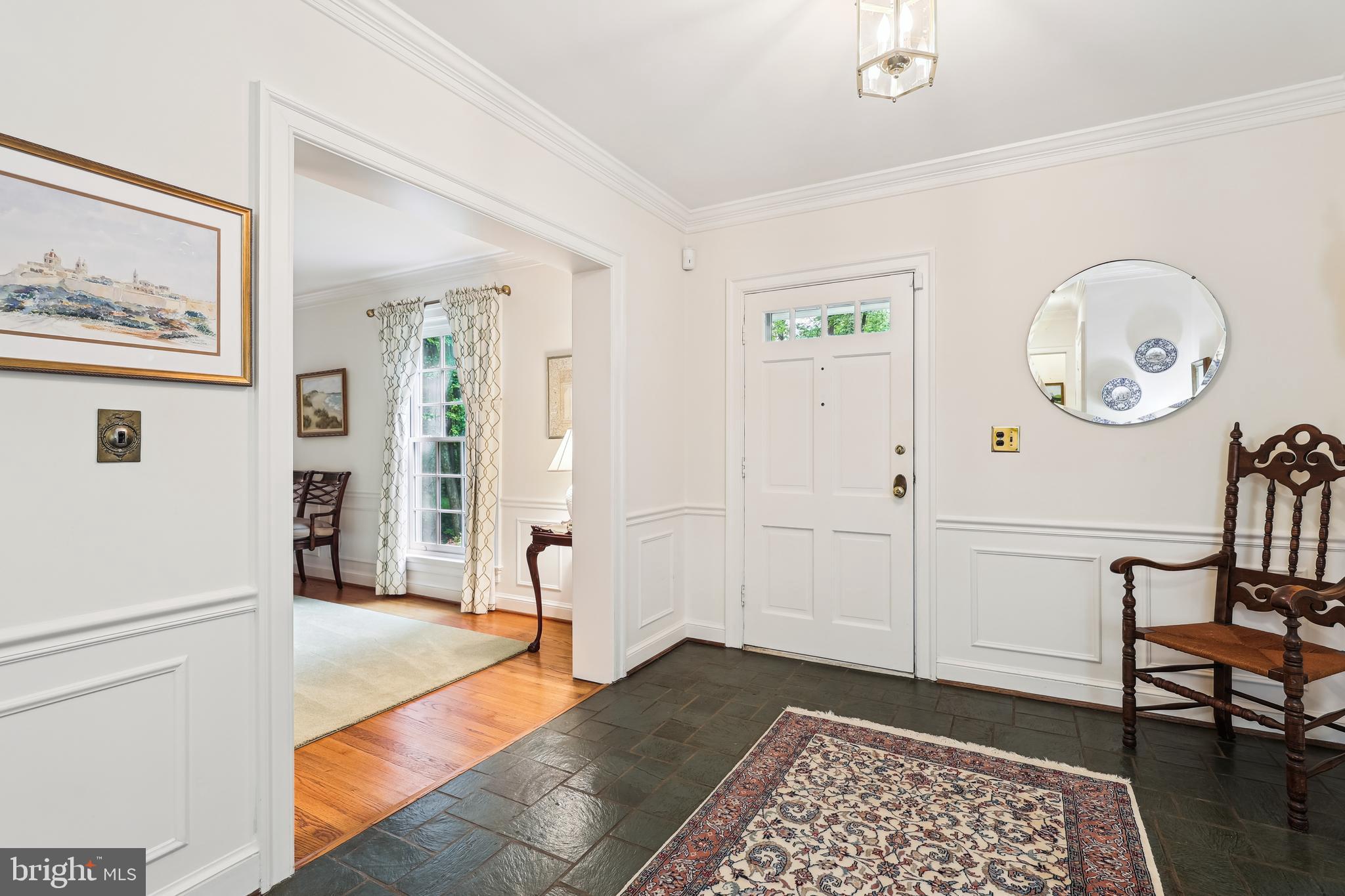 POTOMAC OUTSIDE - Residential