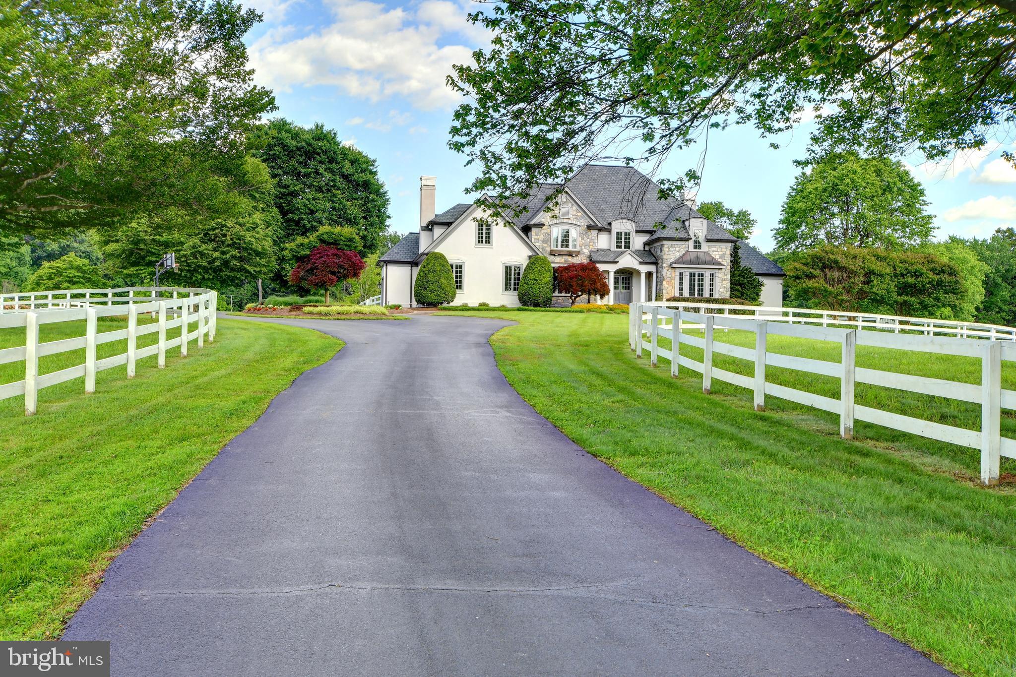 NEAR CLIFTON - Farm