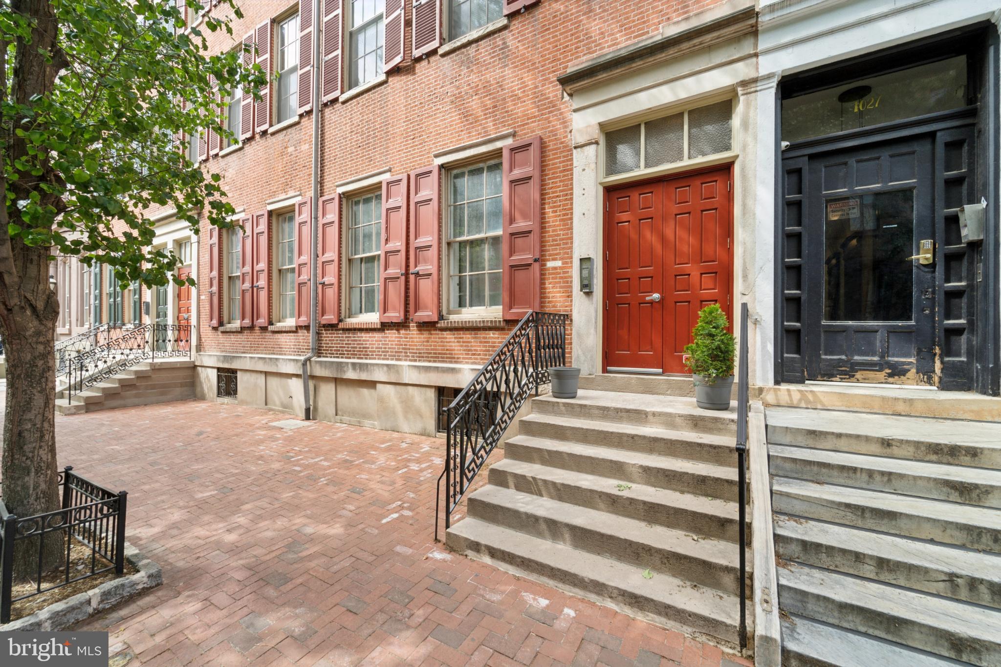 WASHINGTON SQ WEST - Residential