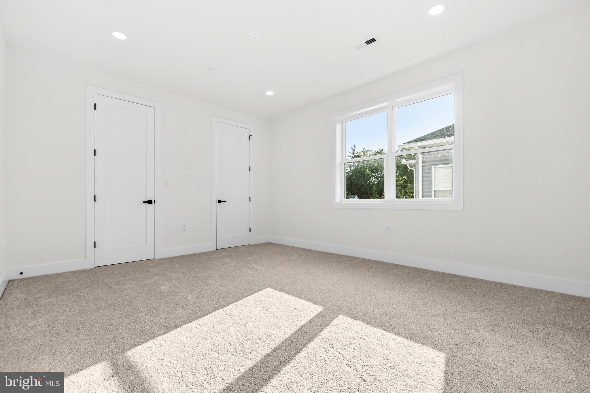 KENSINGTON VIEW - Residential