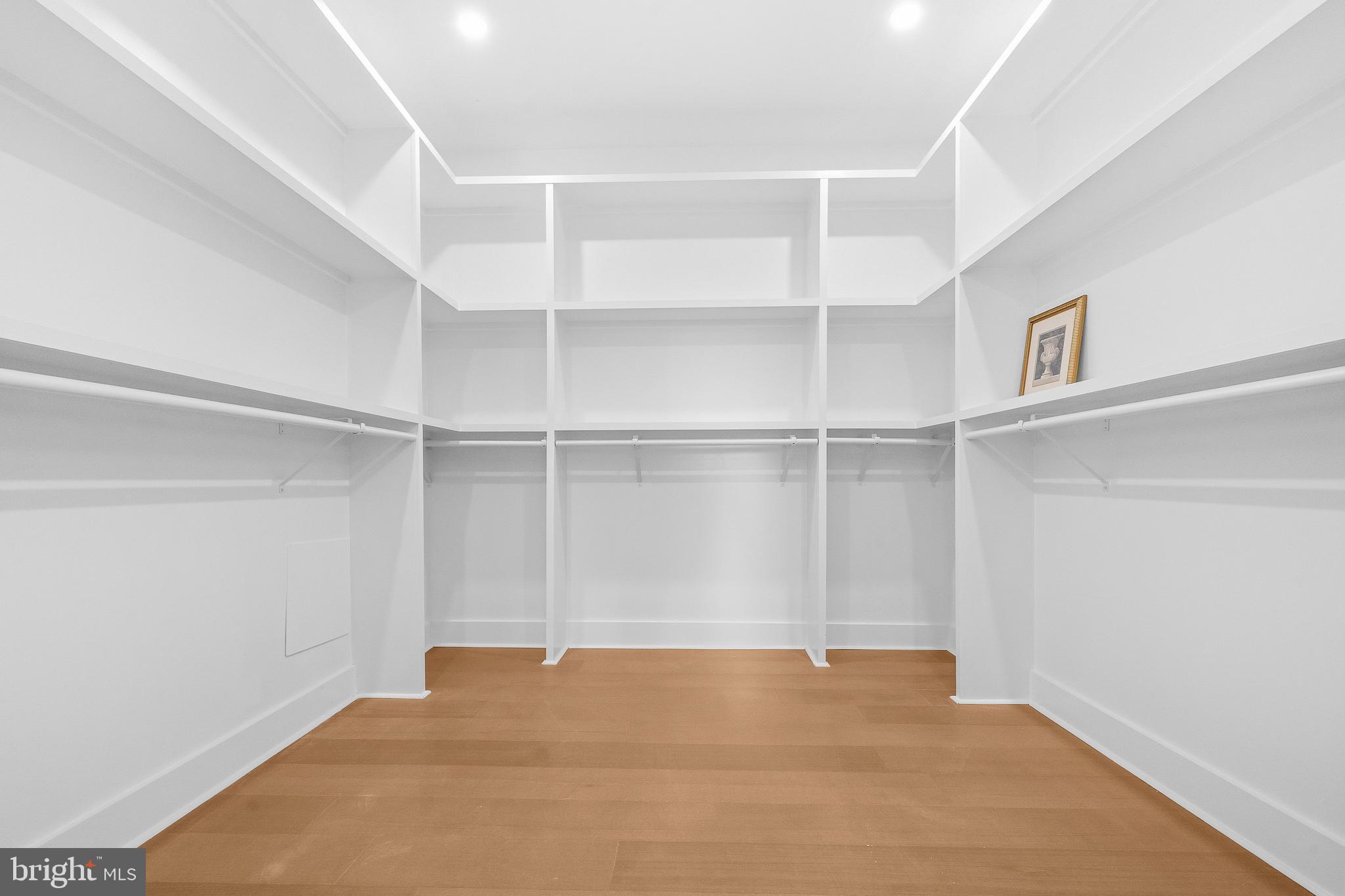 KENSINGTON VIEW - Residential