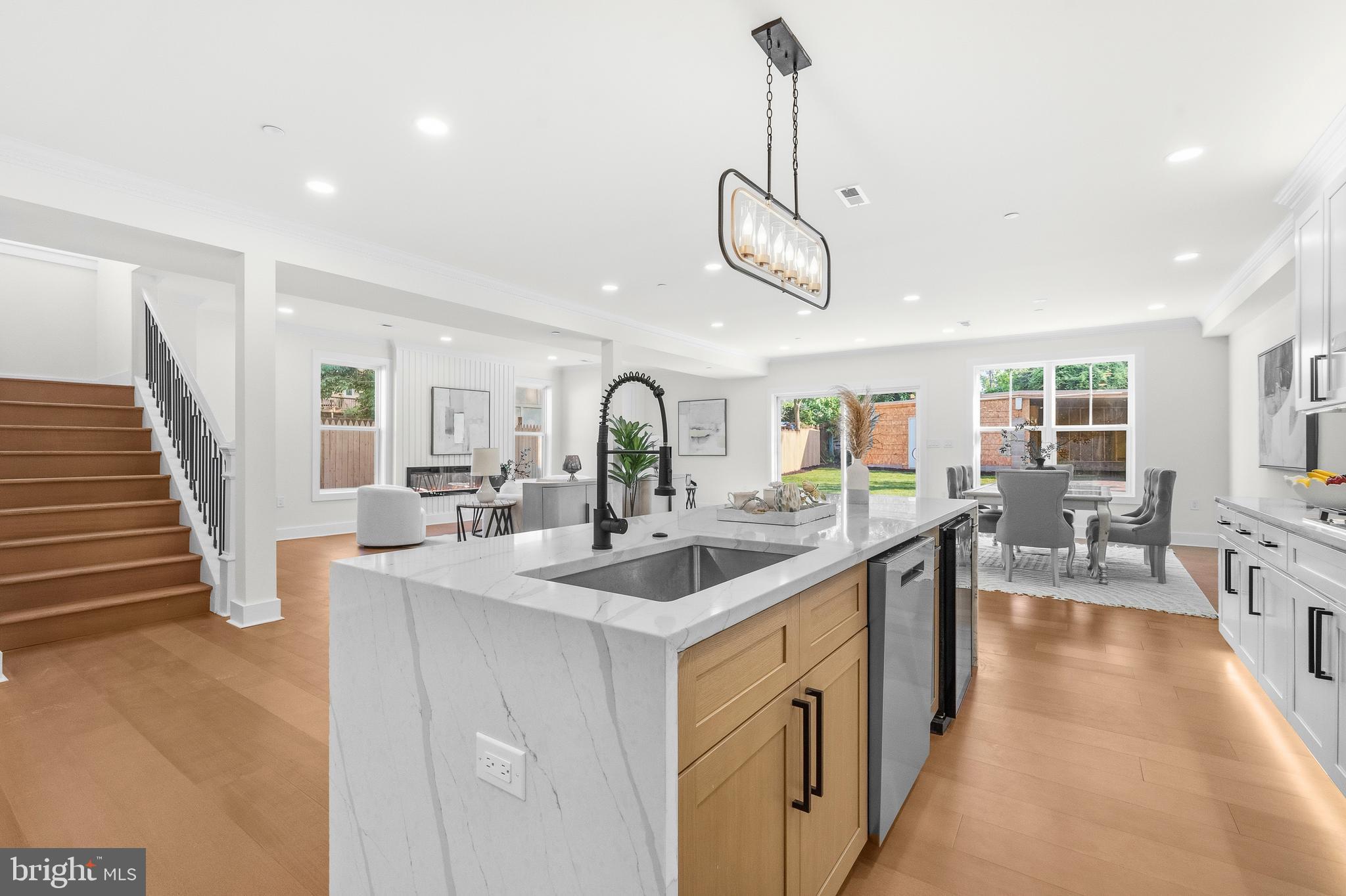 KENSINGTON VIEW - Residential