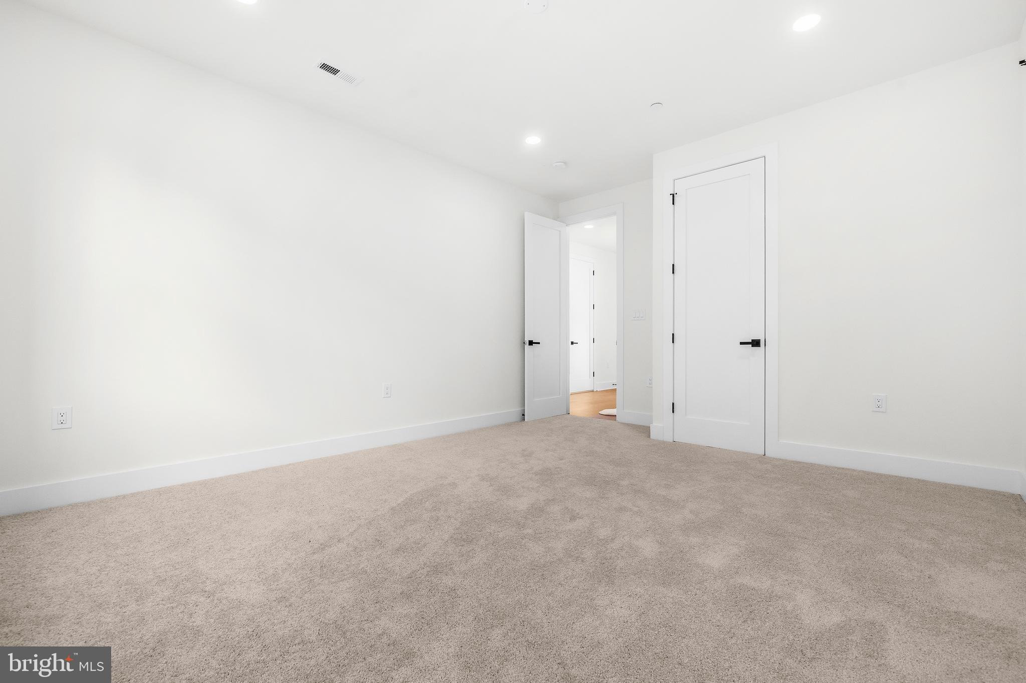 KENSINGTON VIEW - Residential