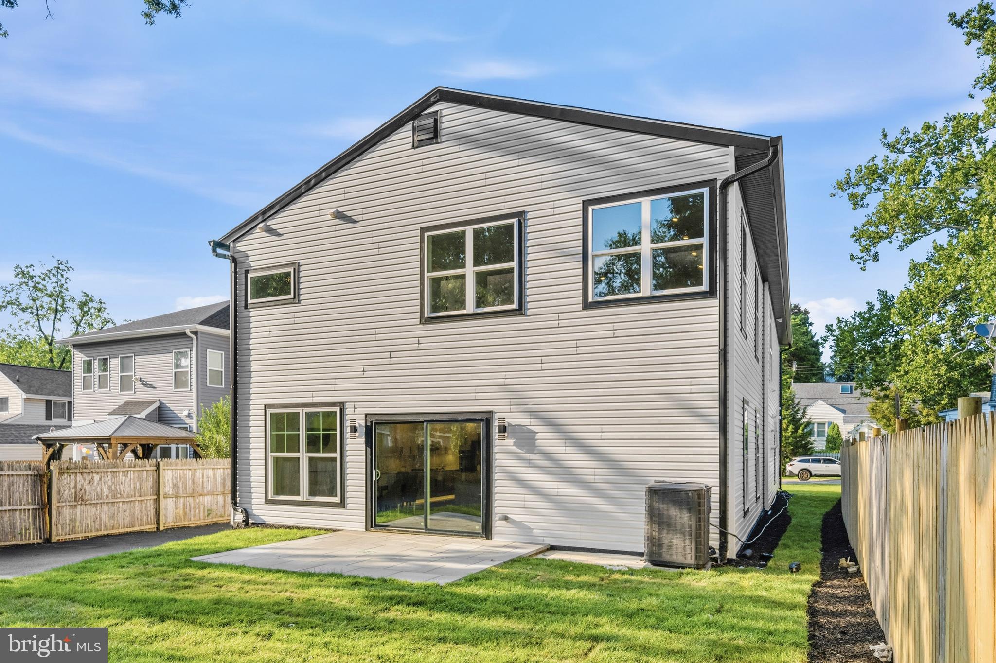 KENSINGTON VIEW - Residential