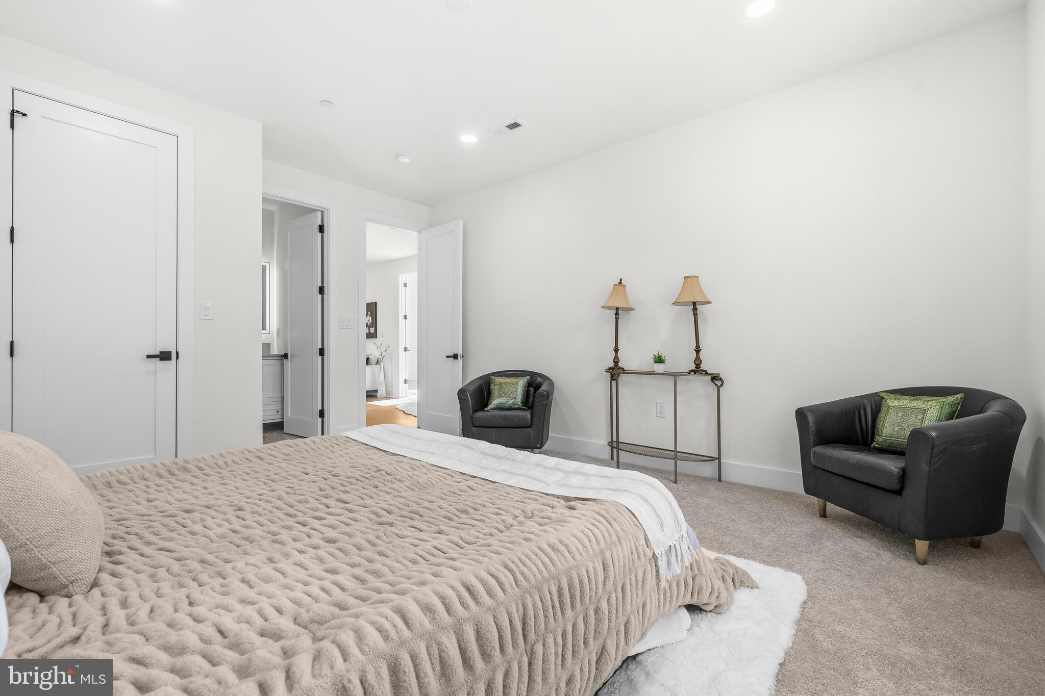 KENSINGTON VIEW - Residential