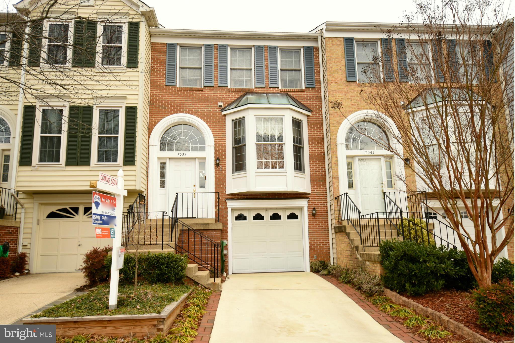 Huge Master Suite w/ Walk-in Closet & Jetted Tub, Large Eat-In Kitchen w/ HW Floors, Plush Carpet Throughout, HW's in Foyer. 13' Ceiling in Living Room, Two FP's, 1 Gas, 1 WB. Backs to Trees. Roof replaced 2015, HVAC replaced 2014. 13 Month Home Warranty Included! Amenities include 2 Pools, Gyms, Clubhouses, Tennis Courts. Close to 495/395, Metro, Ft Belvoir, Shopping, Parks & Trails.