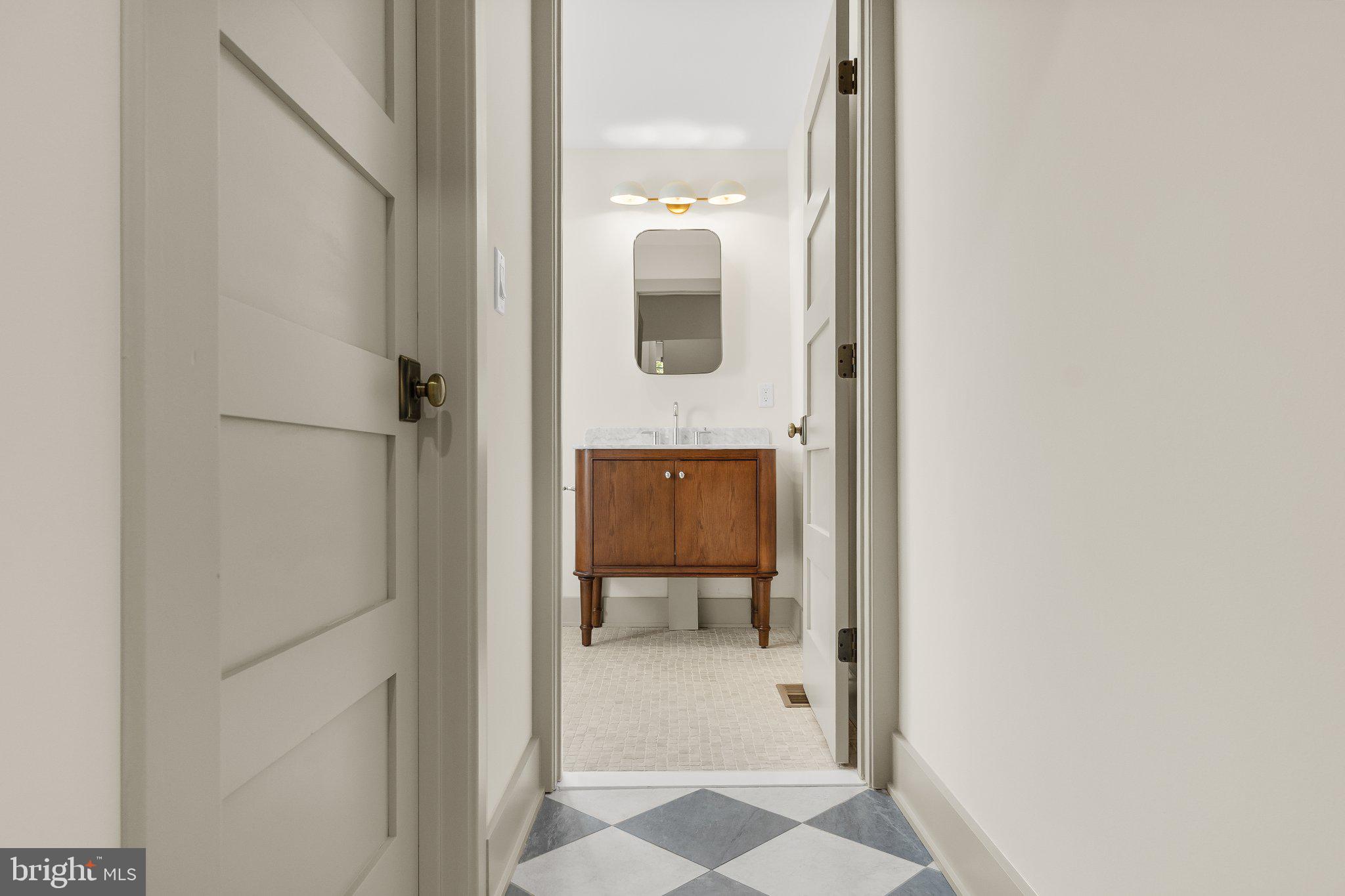 GRADUATE HOSPITAL - Residential
