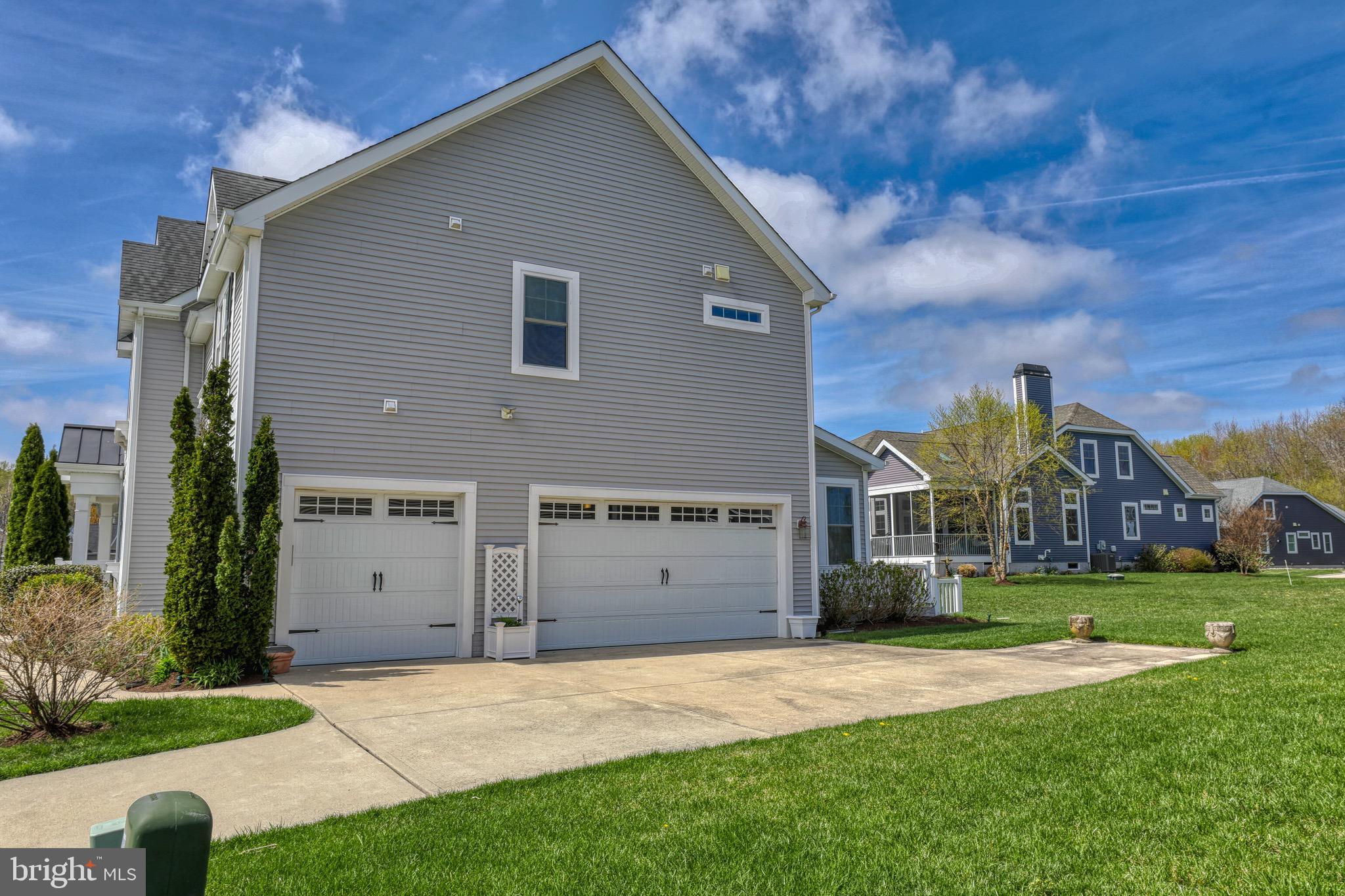 SAWGRASS AT WHITE OAK CREEK - Residential