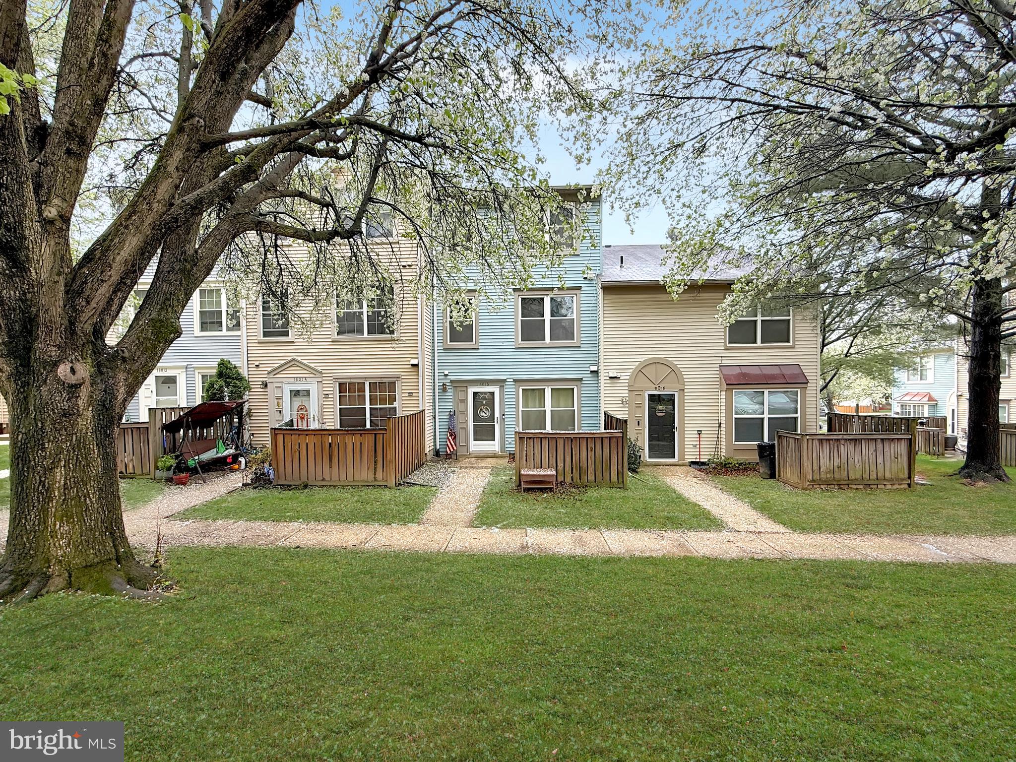 HOMELAND VILLAGE - Residential