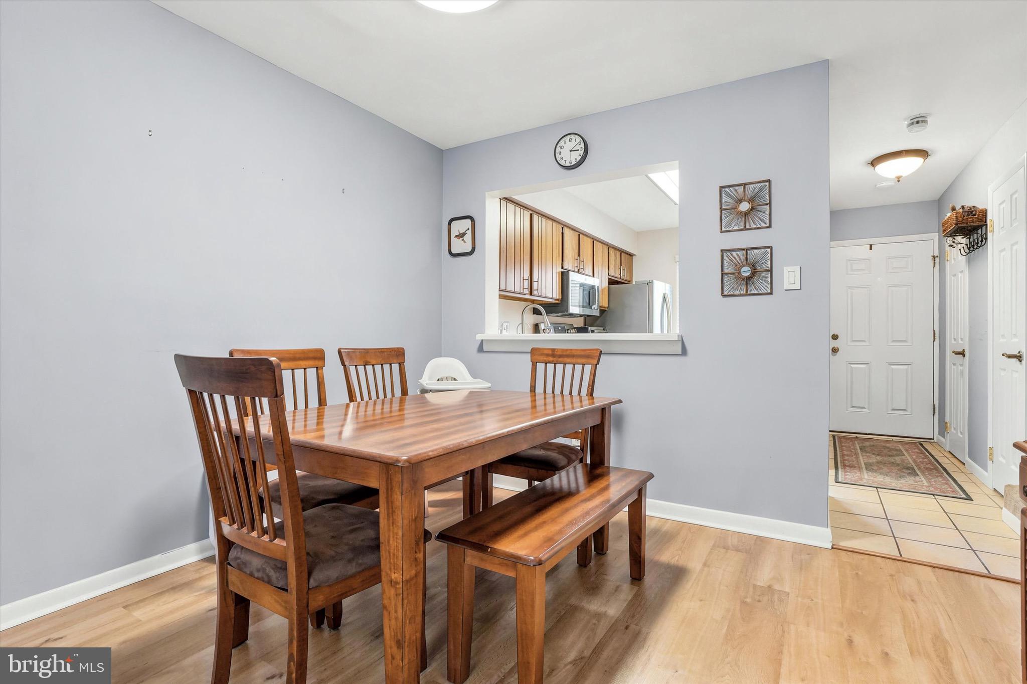SAW MILL VALLEY - Residential