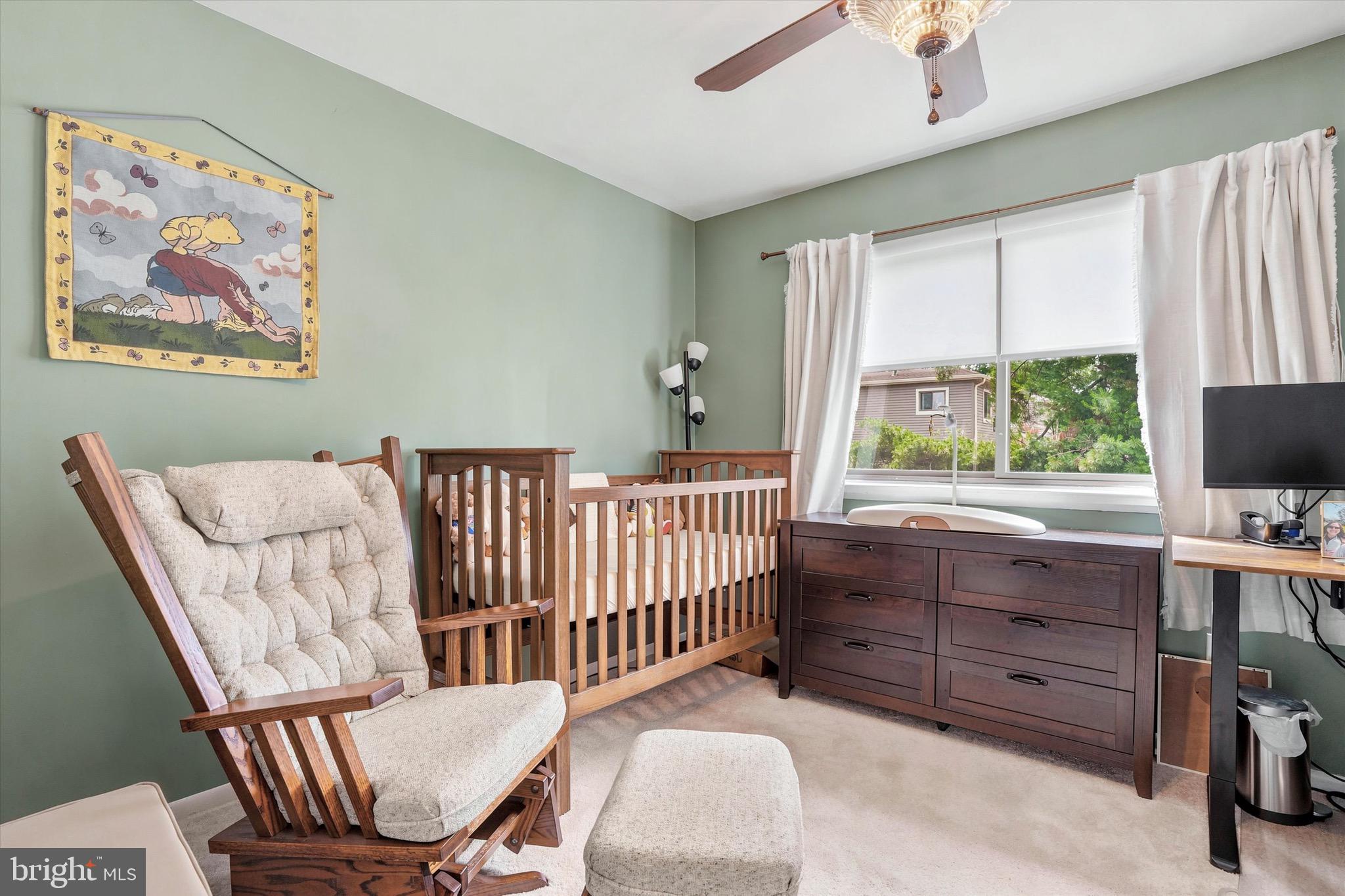 SAW MILL VALLEY - Residential