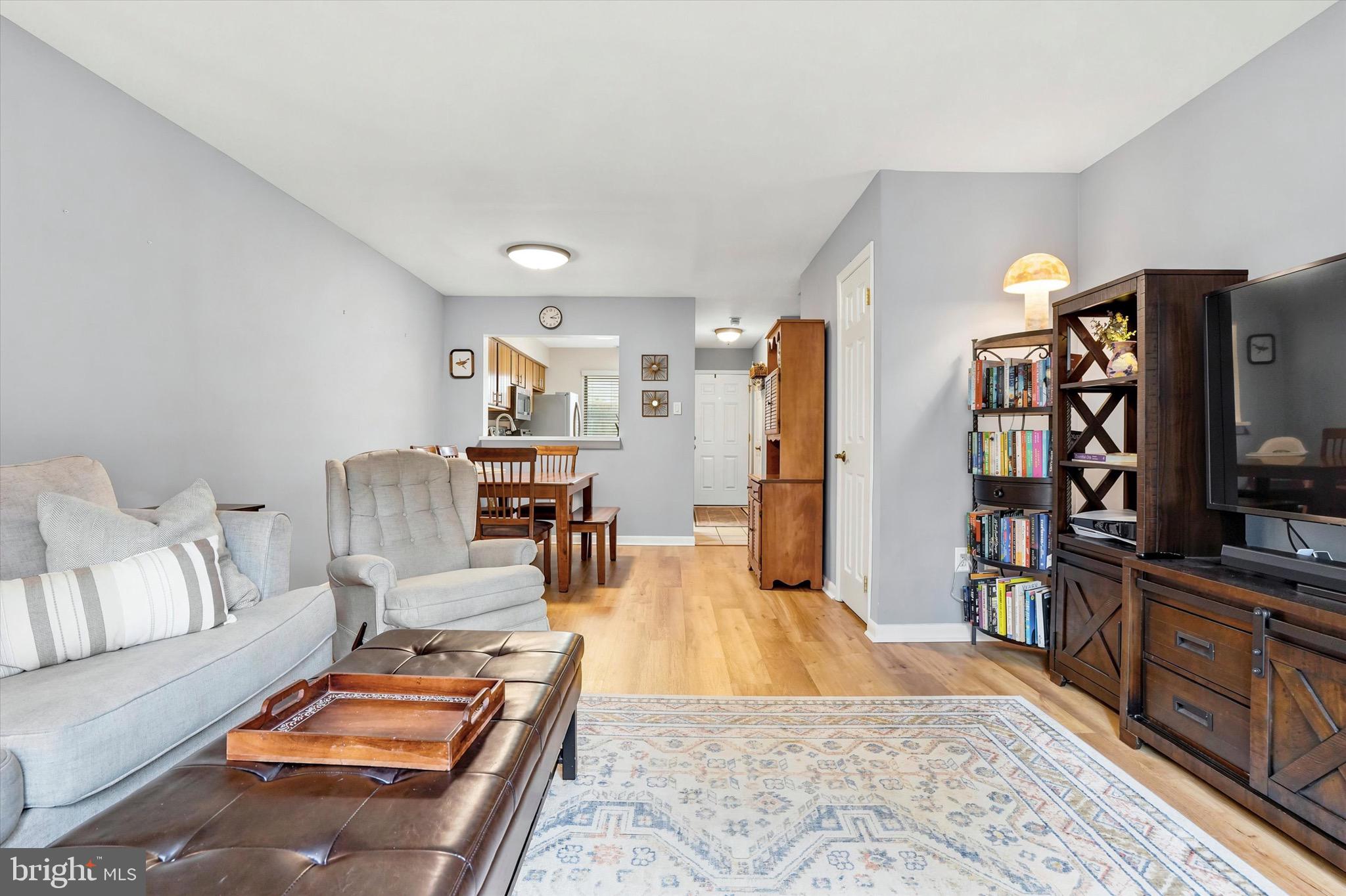 SAW MILL VALLEY - Residential