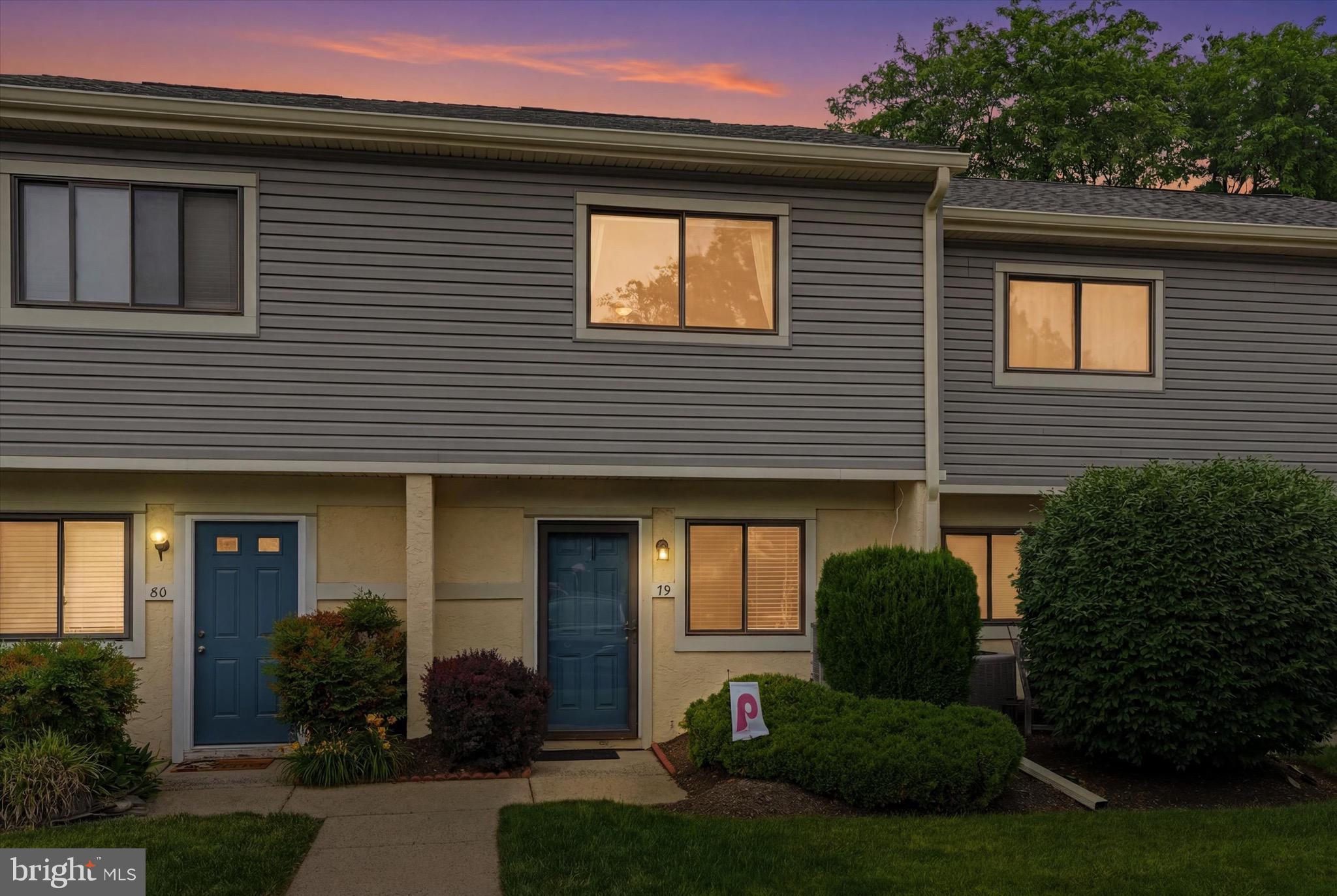 SAW MILL VALLEY - Residential