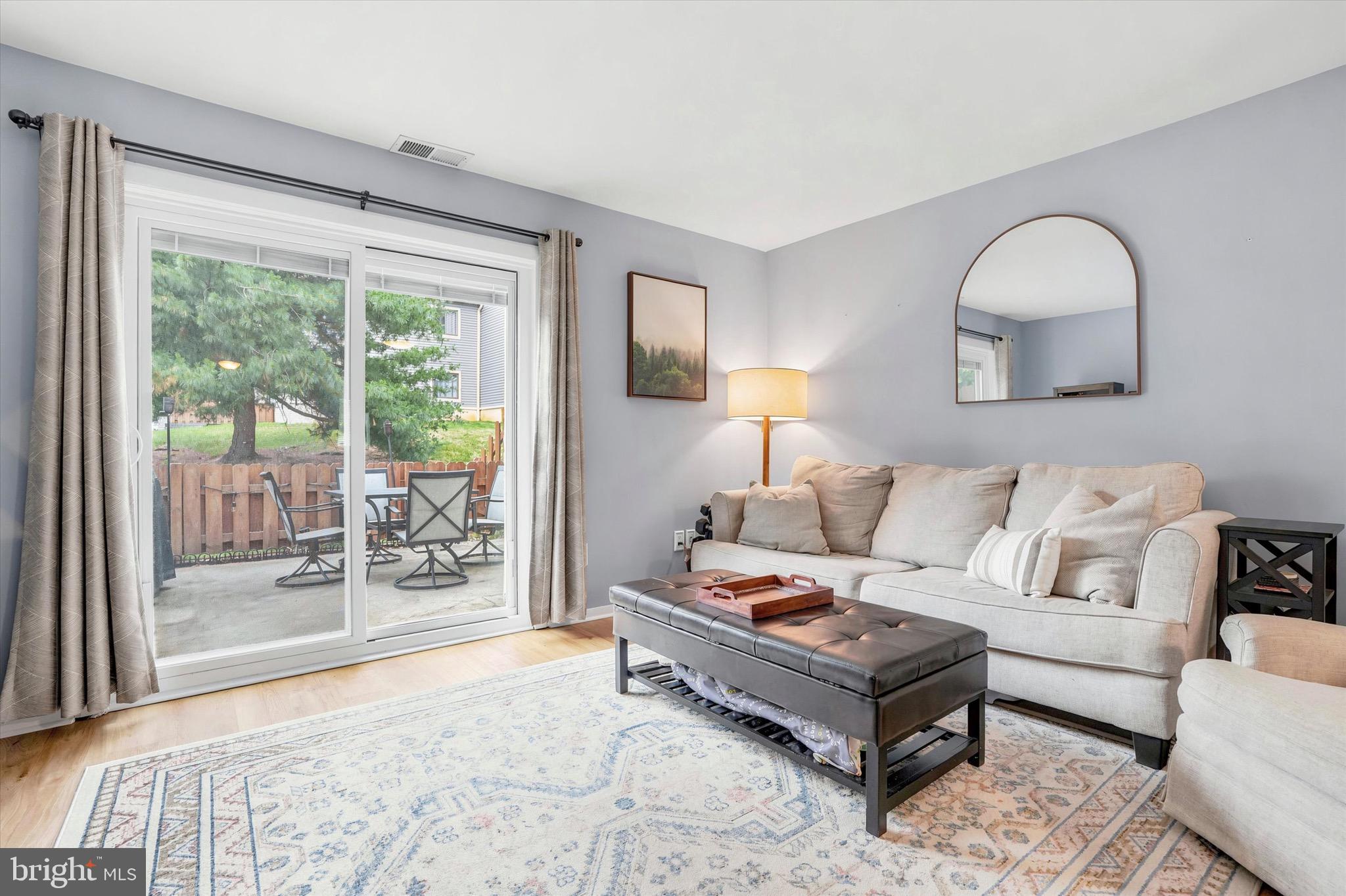 SAW MILL VALLEY - Residential