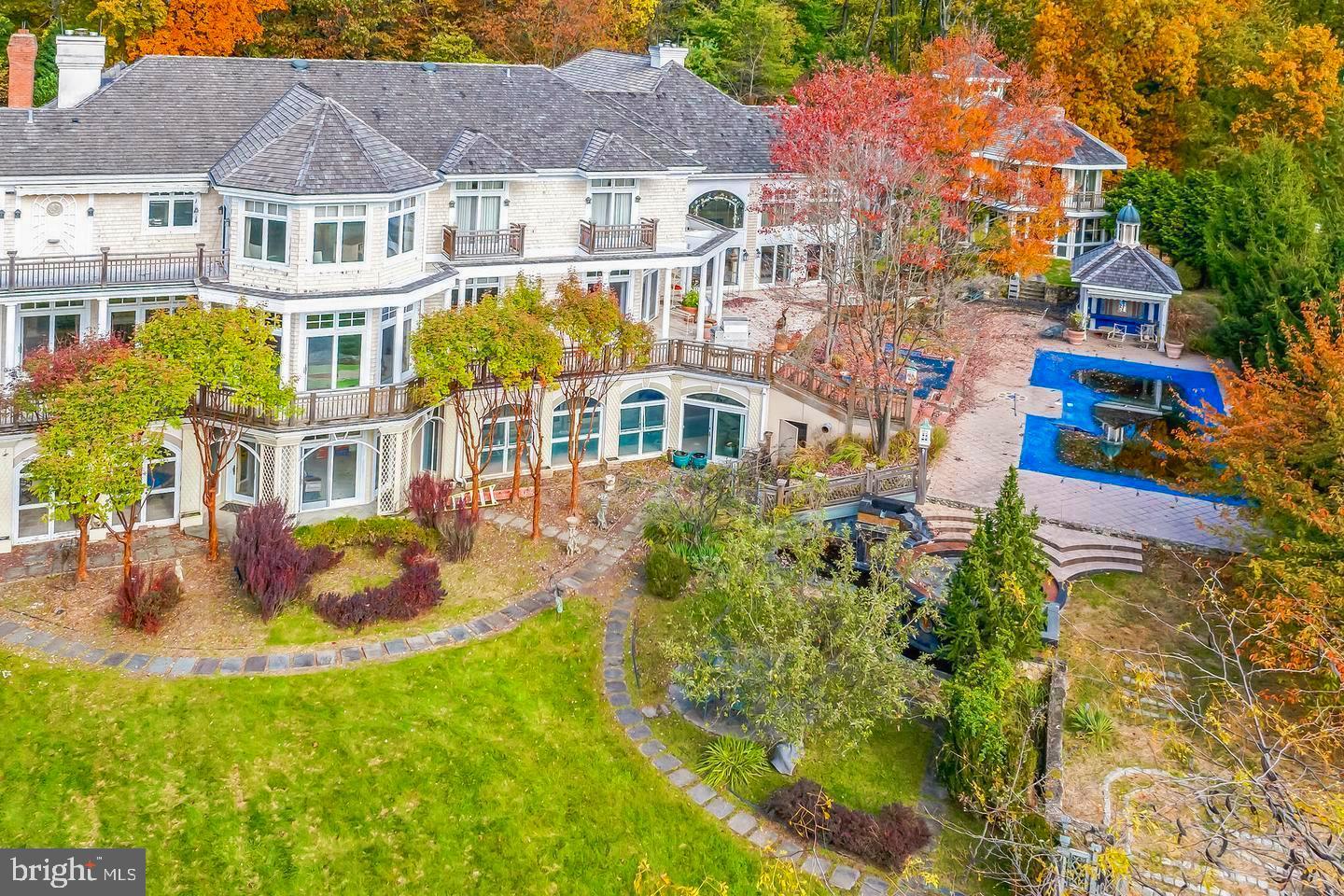 CHARLESTOWN TWP - Residential
