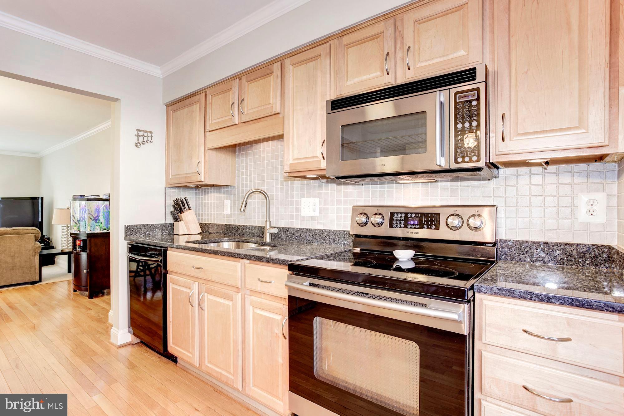 LAKE RIDGE - Residential