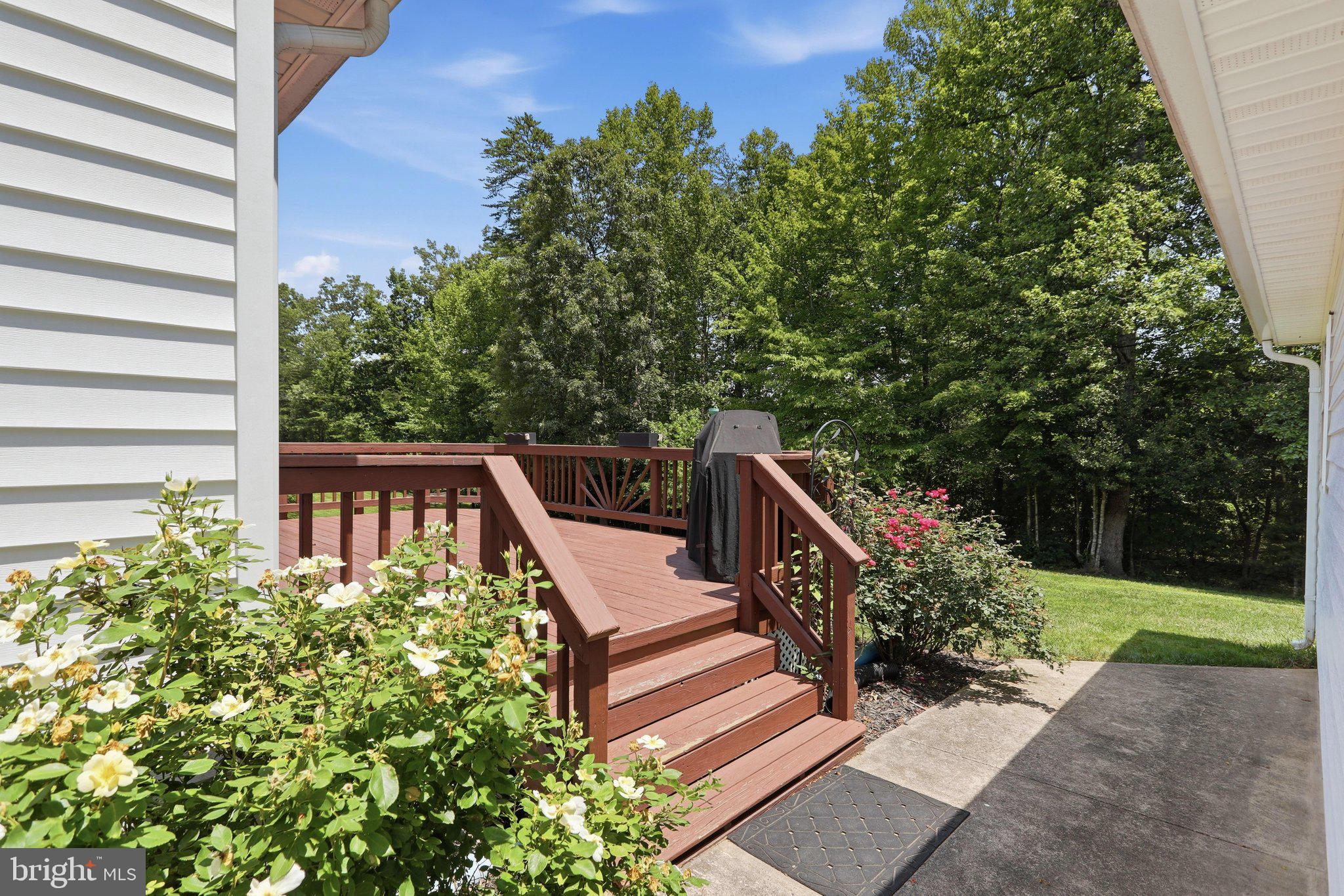 KINGWOOD ACRES - Residential