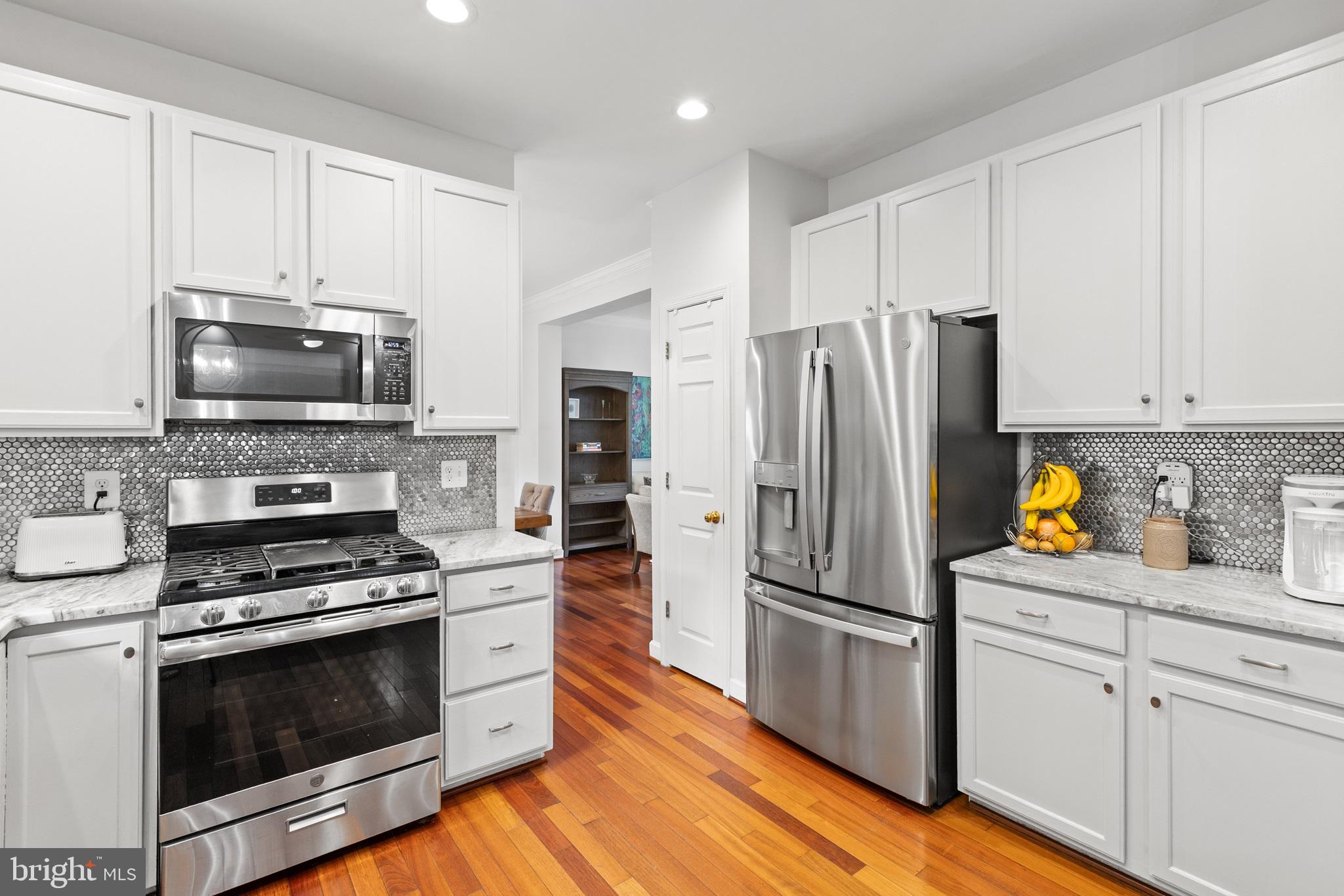 CHAPMAN FARM AT CROFTON - Residential
