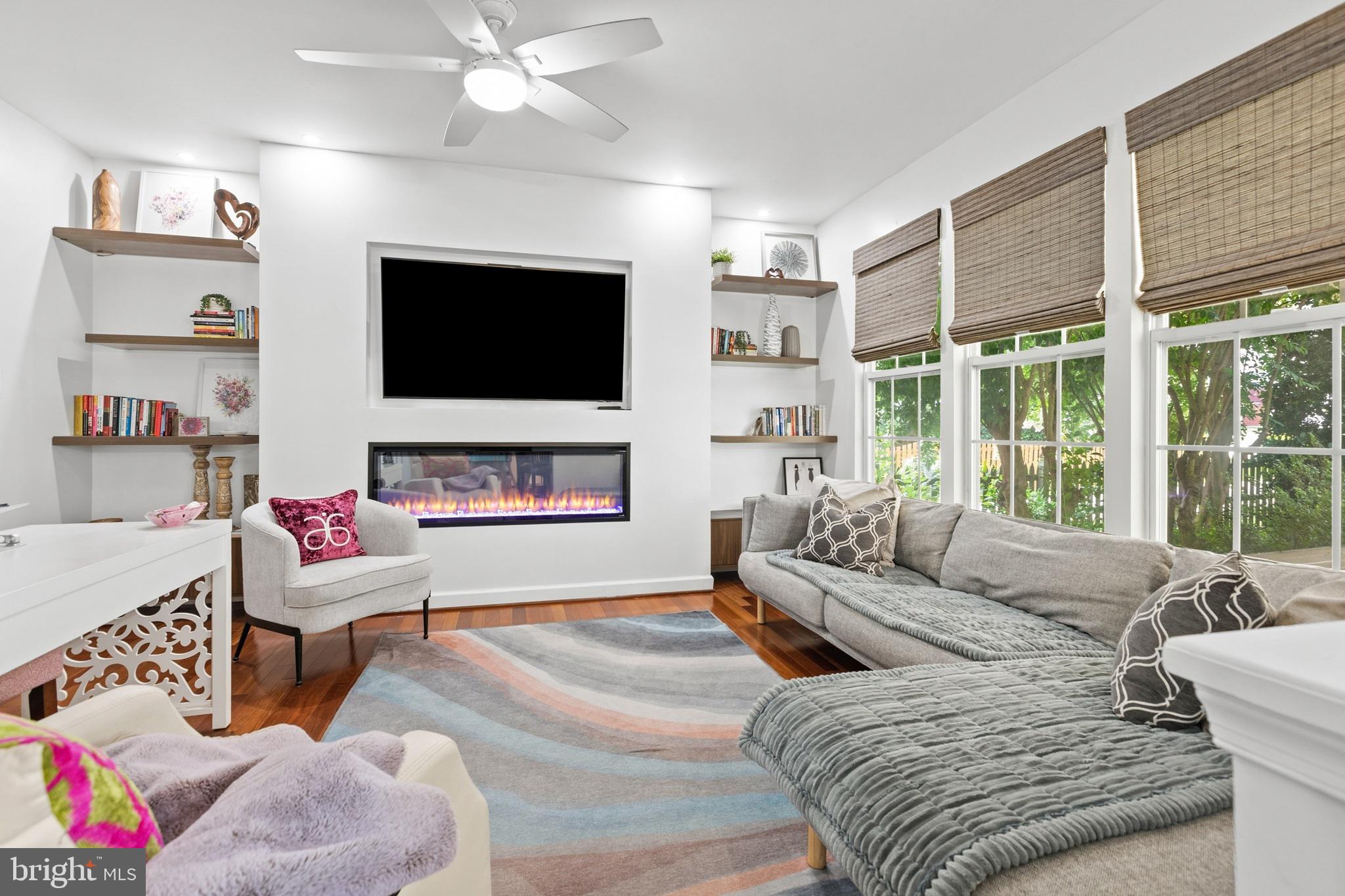 CHAPMAN FARM AT CROFTON - Residential