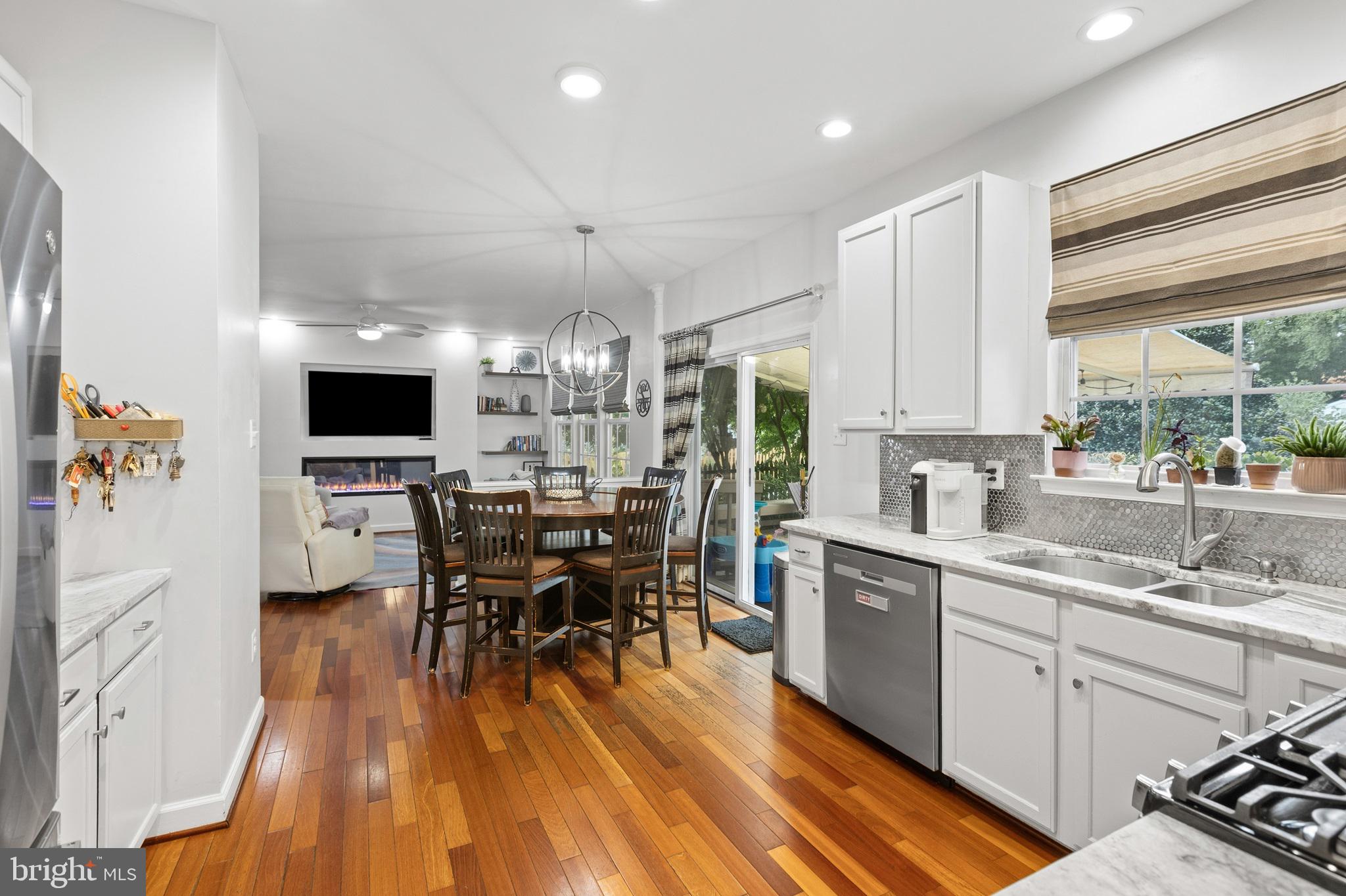 CHAPMAN FARM AT CROFTON - Residential