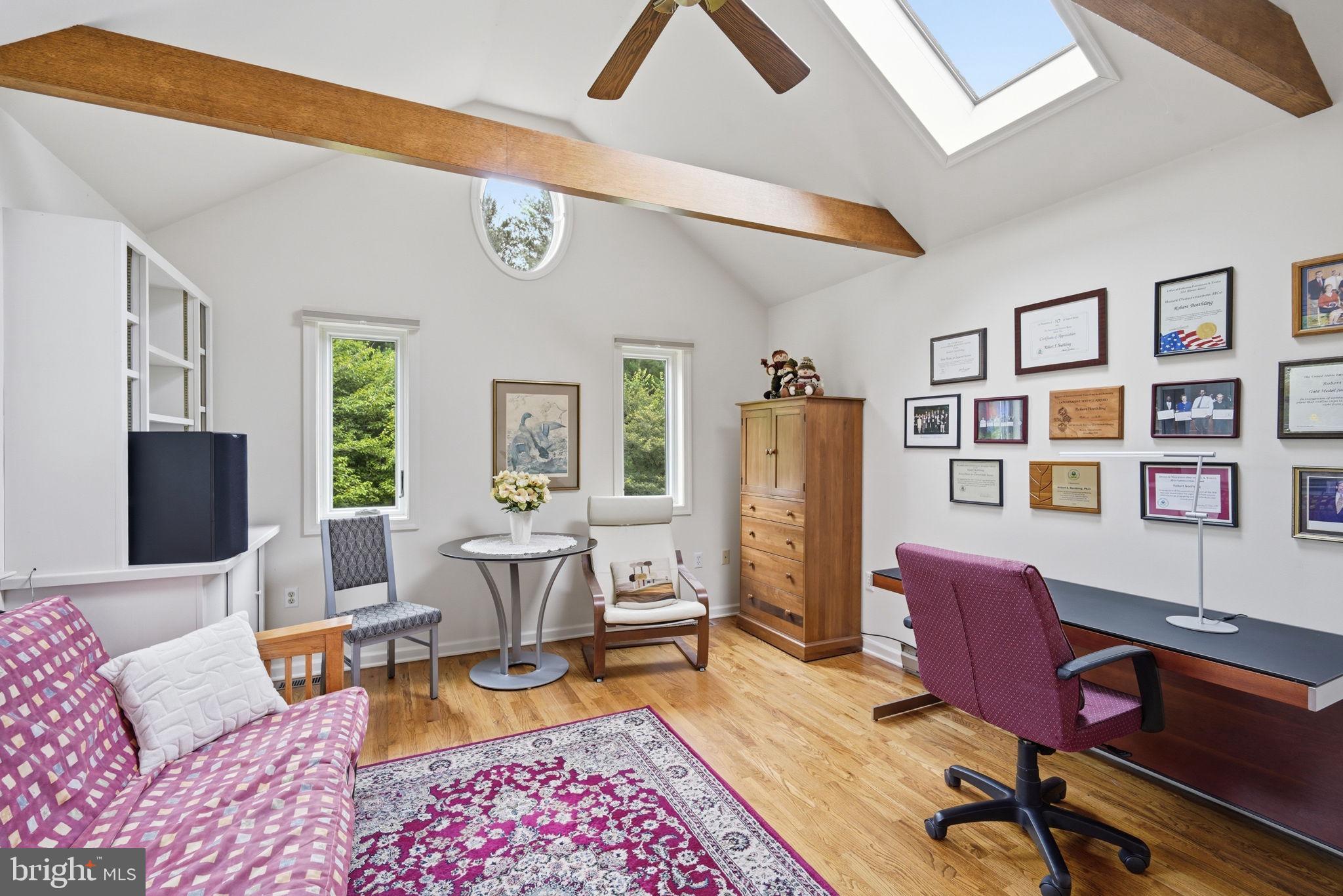 KENTFIELD - Residential