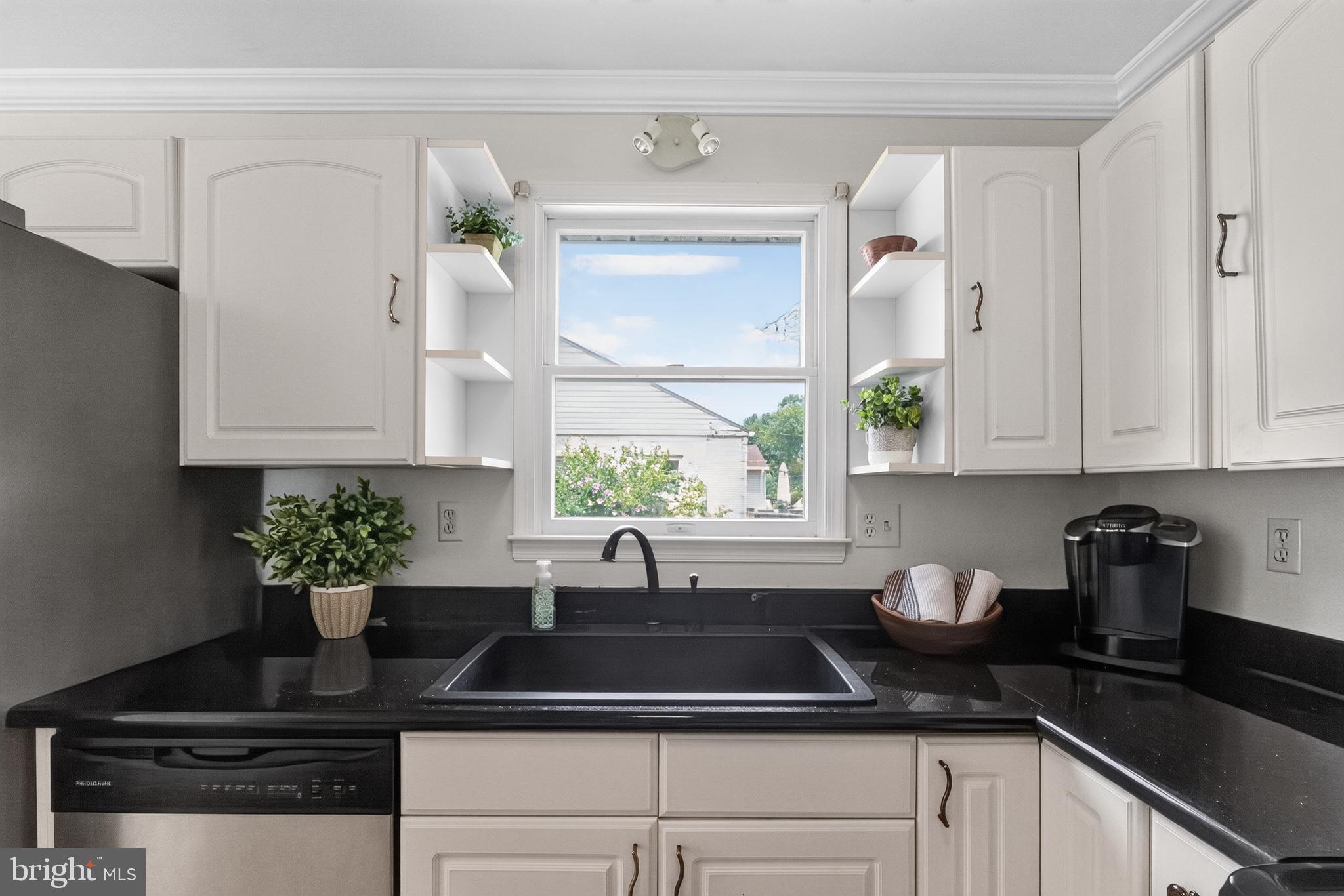 BALTIMORE HIGHLANDS - Residential