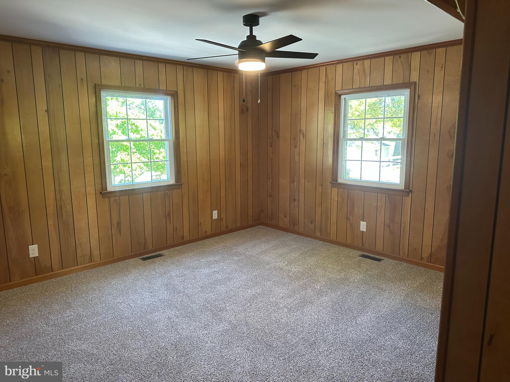 WESTBURY ACRES - Residential