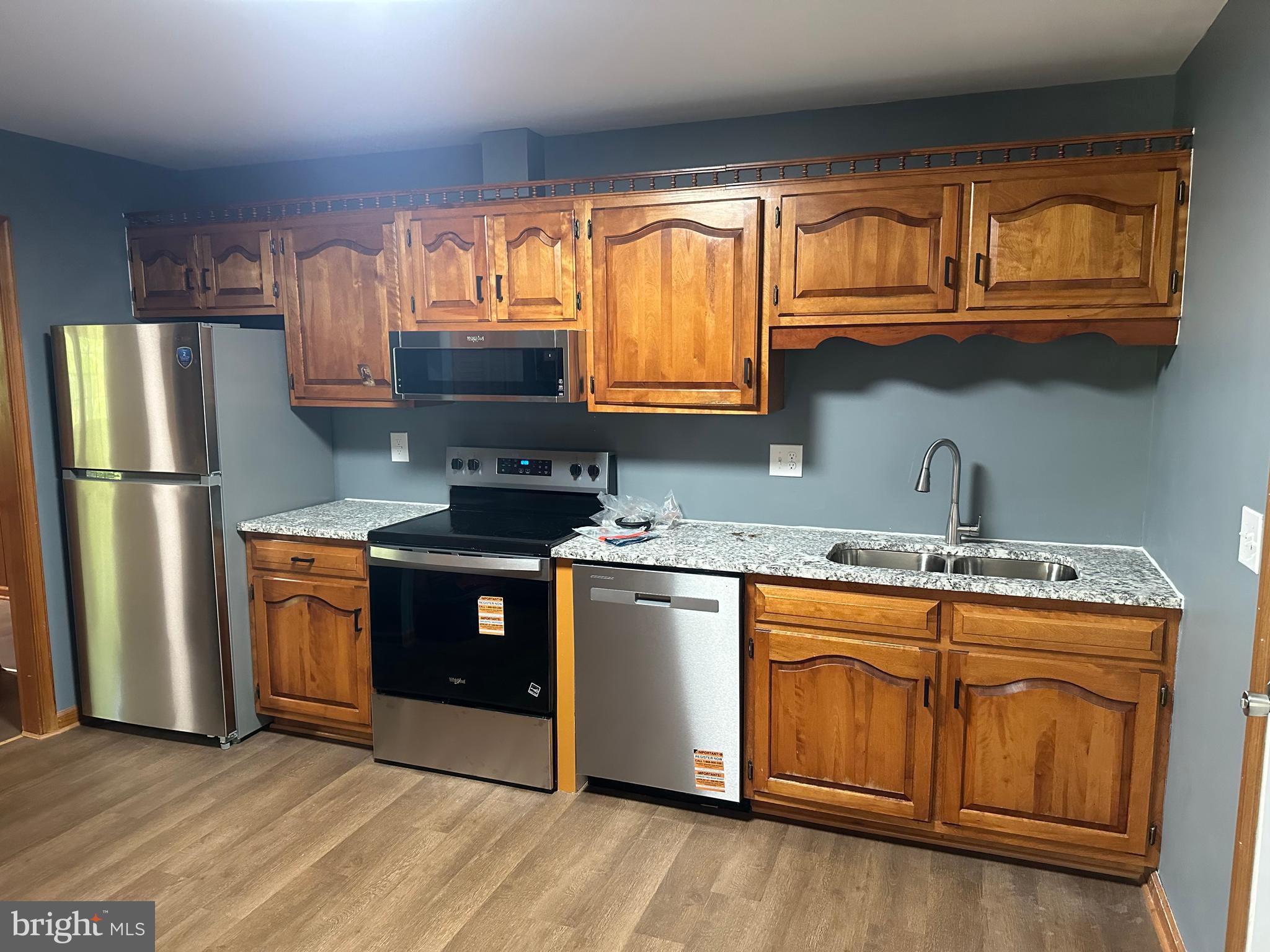 WESTBURY ACRES - Residential