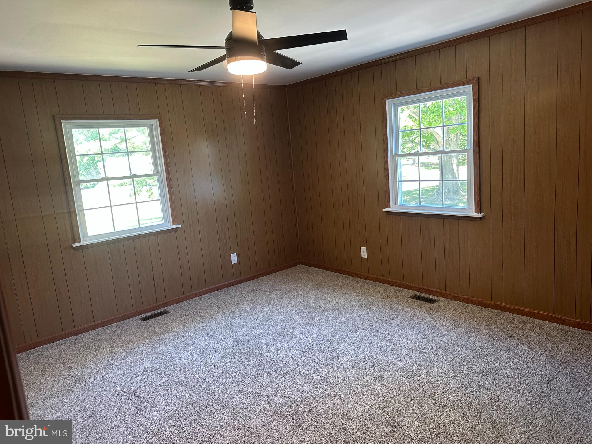 WESTBURY ACRES - Residential