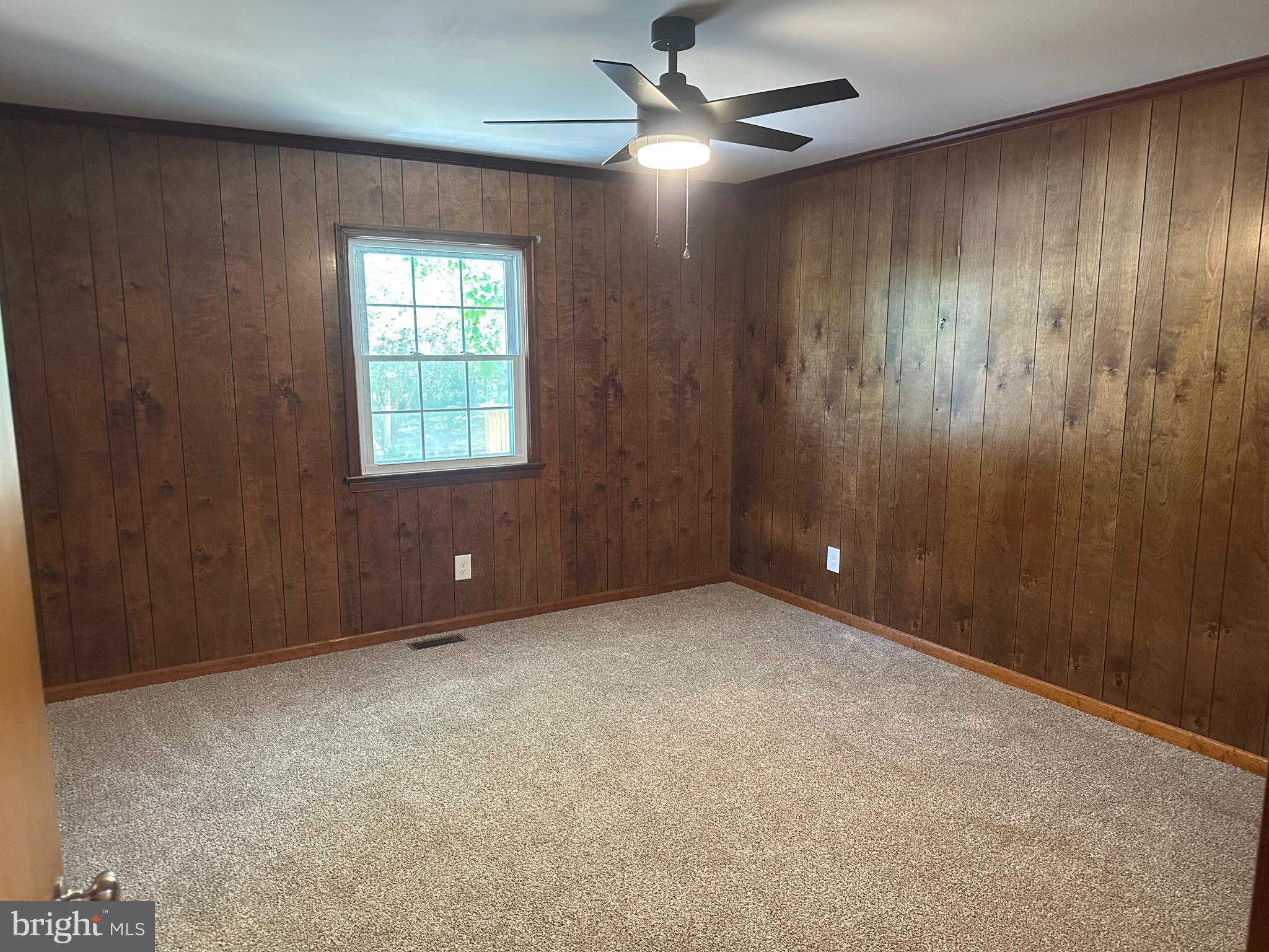 WESTBURY ACRES - Residential