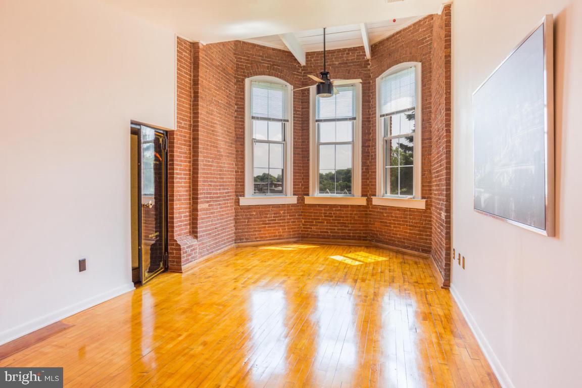 CLOCK TOWERS - Residential