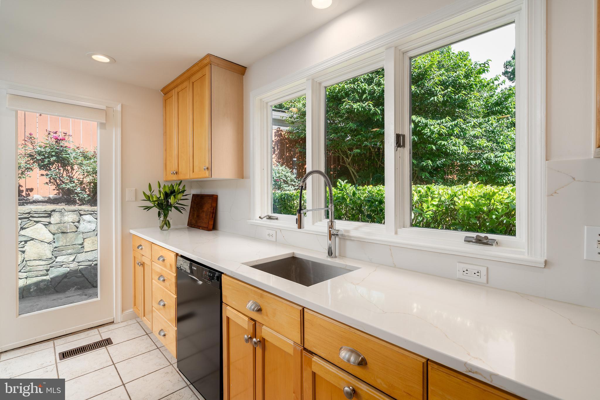 YORKTOWN VILLAGE - Residential