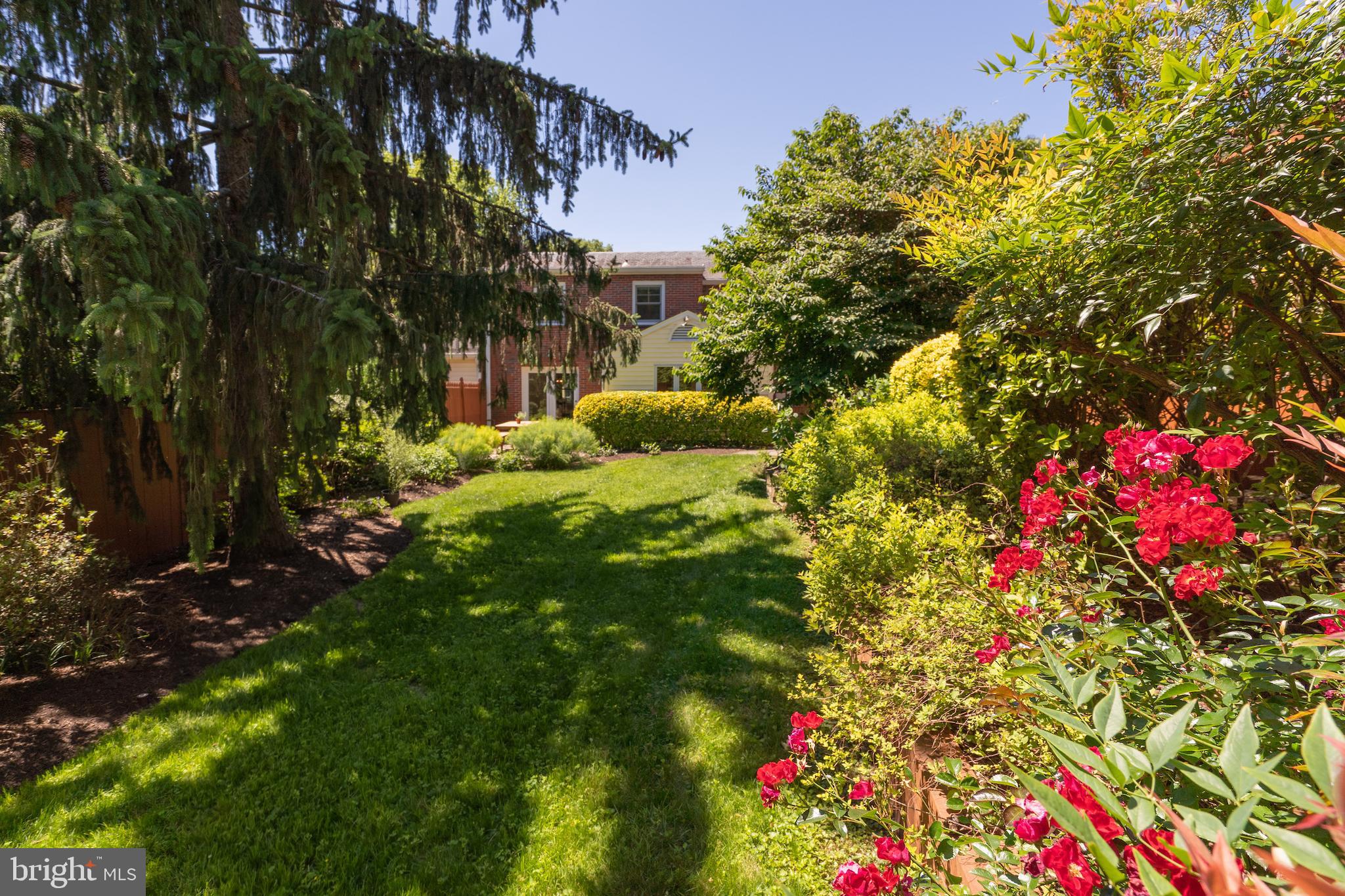 YORKTOWN VILLAGE - Residential