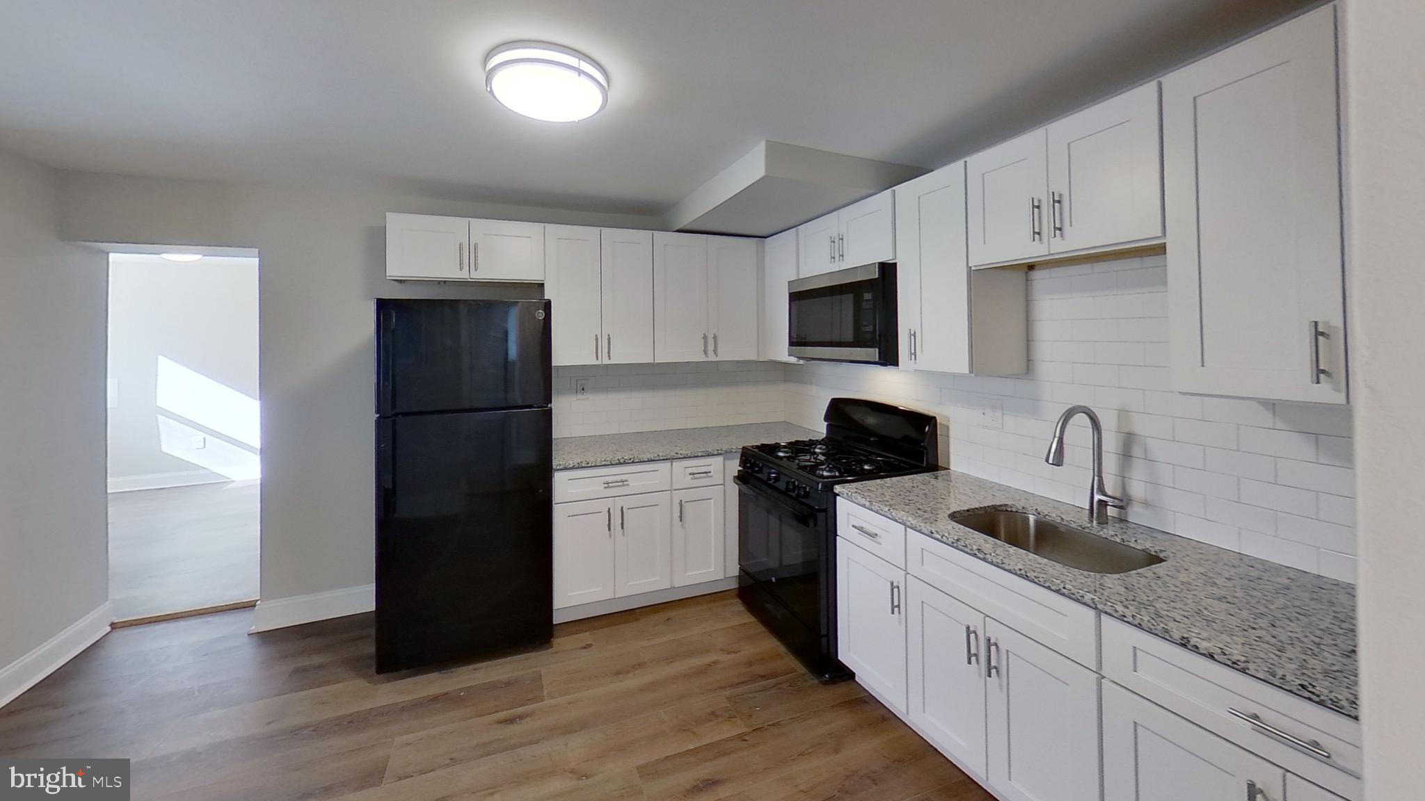 DOLFIELD - Residential Lease
