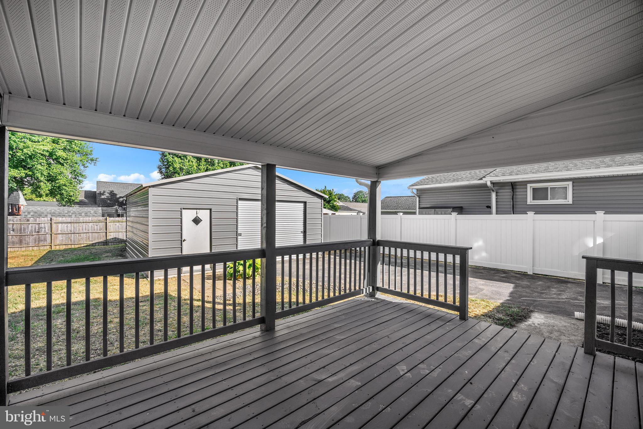 RIVIERA BEACH - Residential