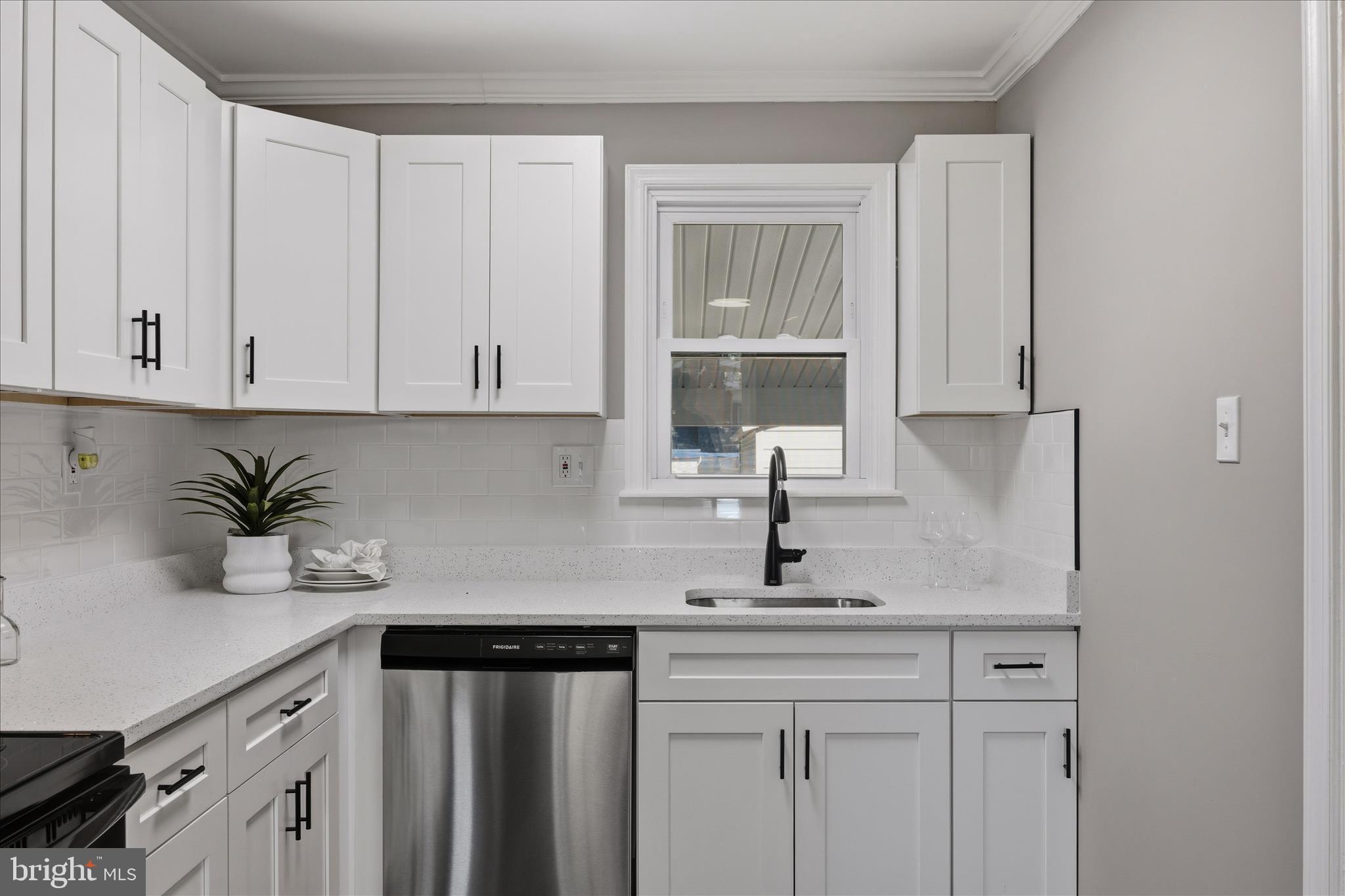 RIVIERA BEACH - Residential