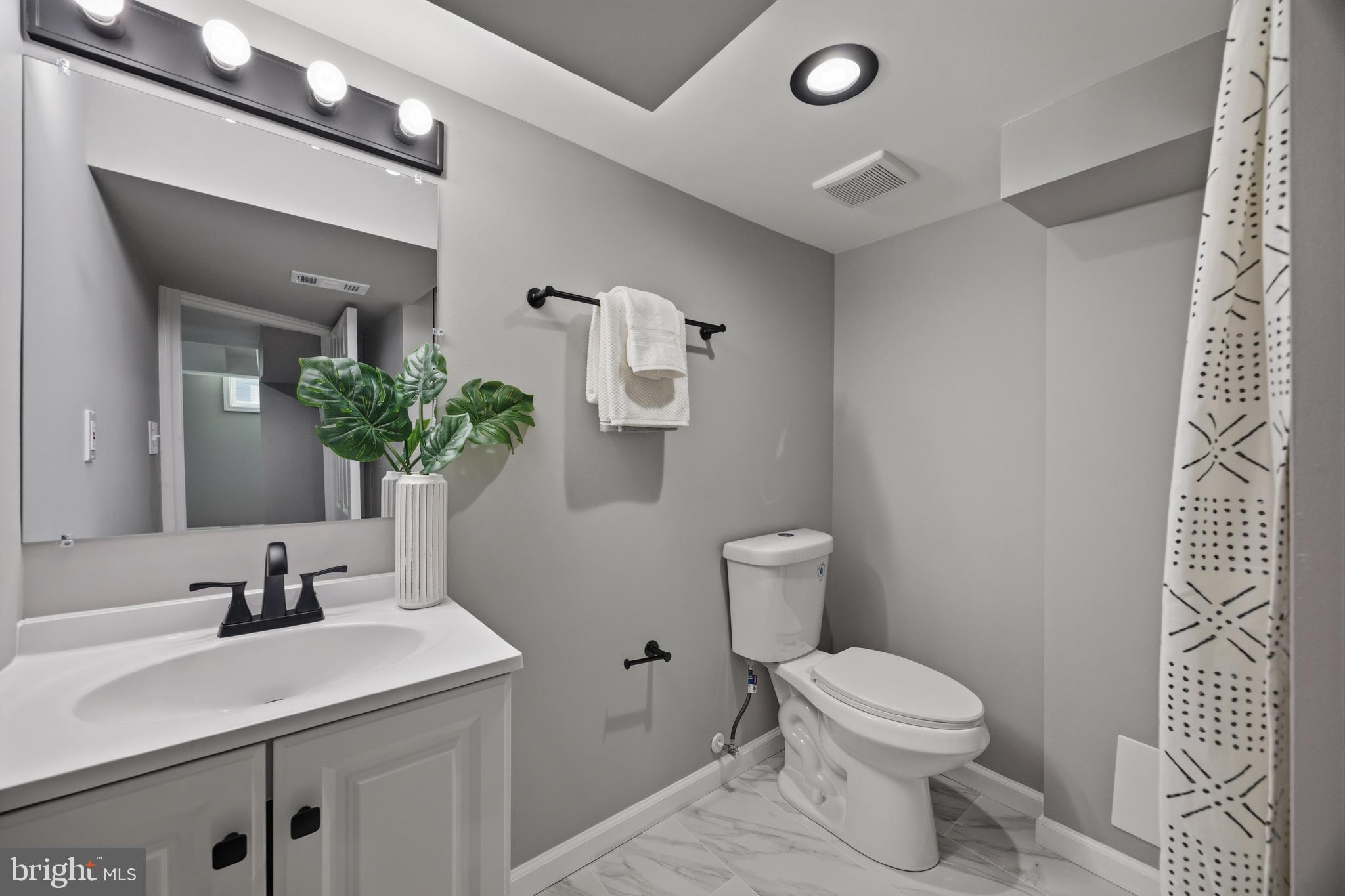 RIVIERA BEACH - Residential