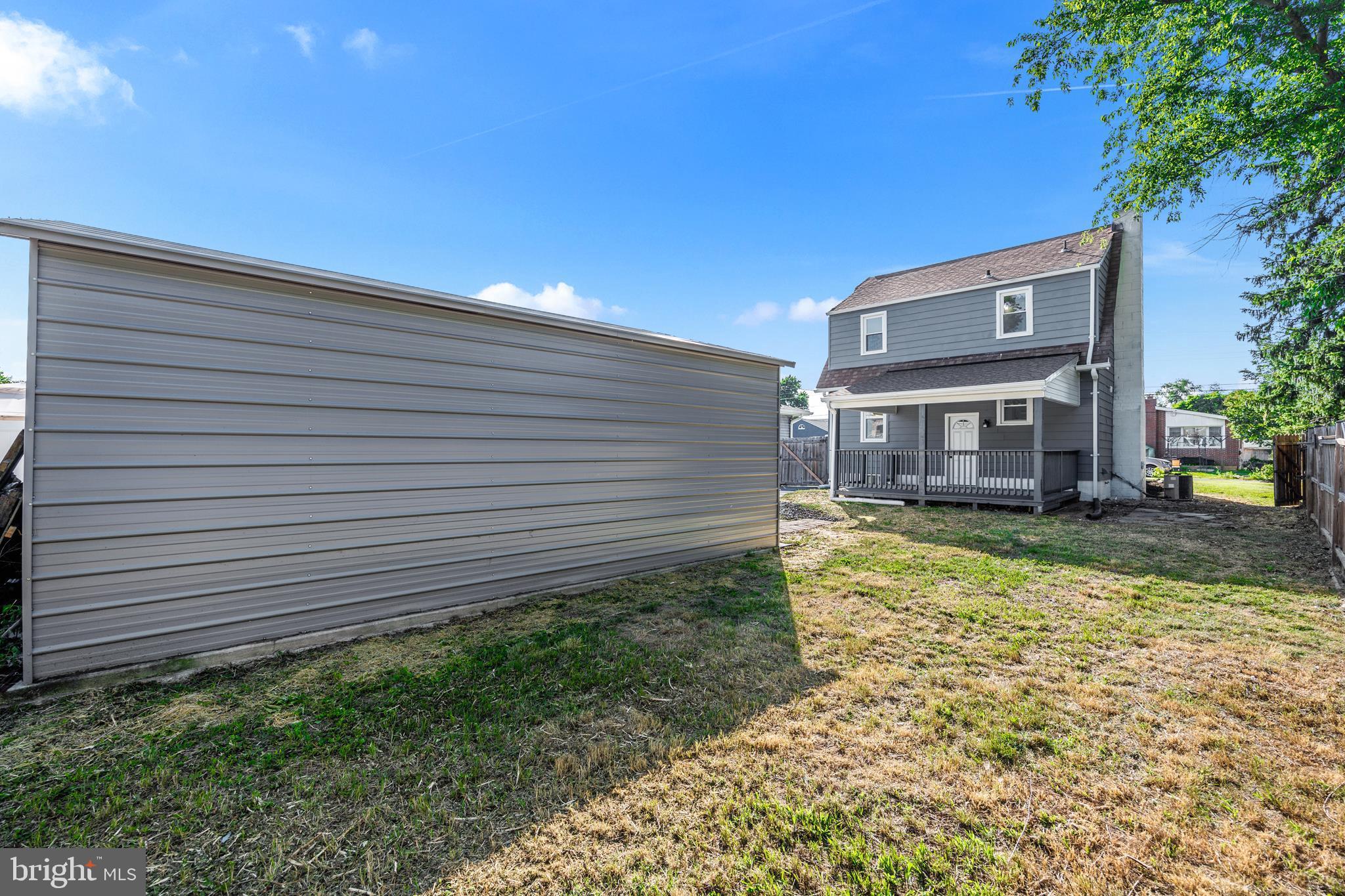 RIVIERA BEACH - Residential
