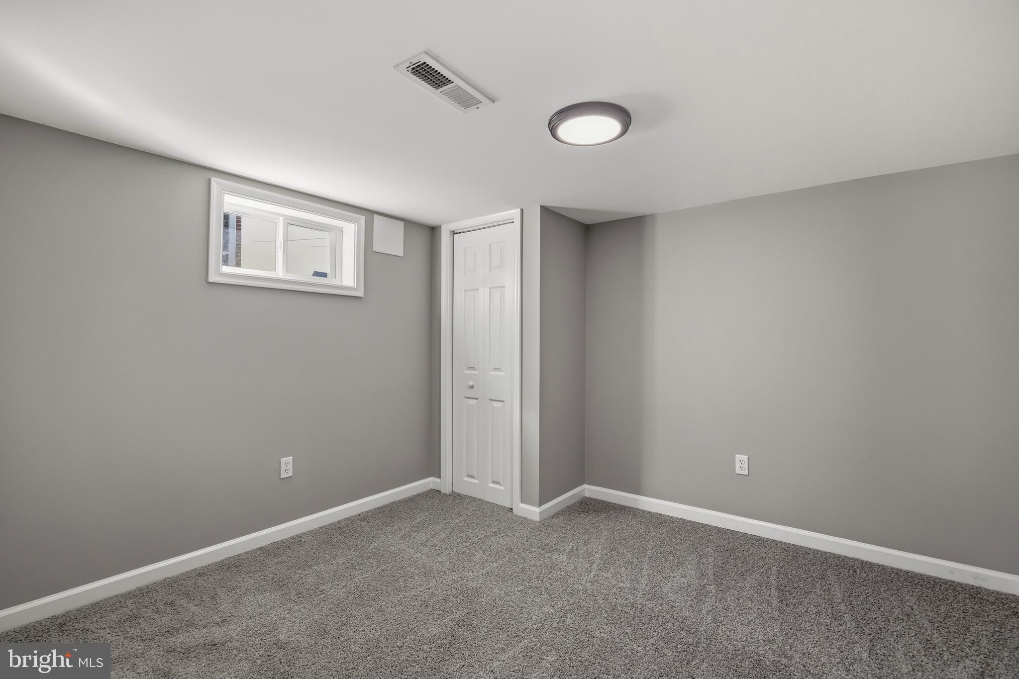 RIVIERA BEACH - Residential
