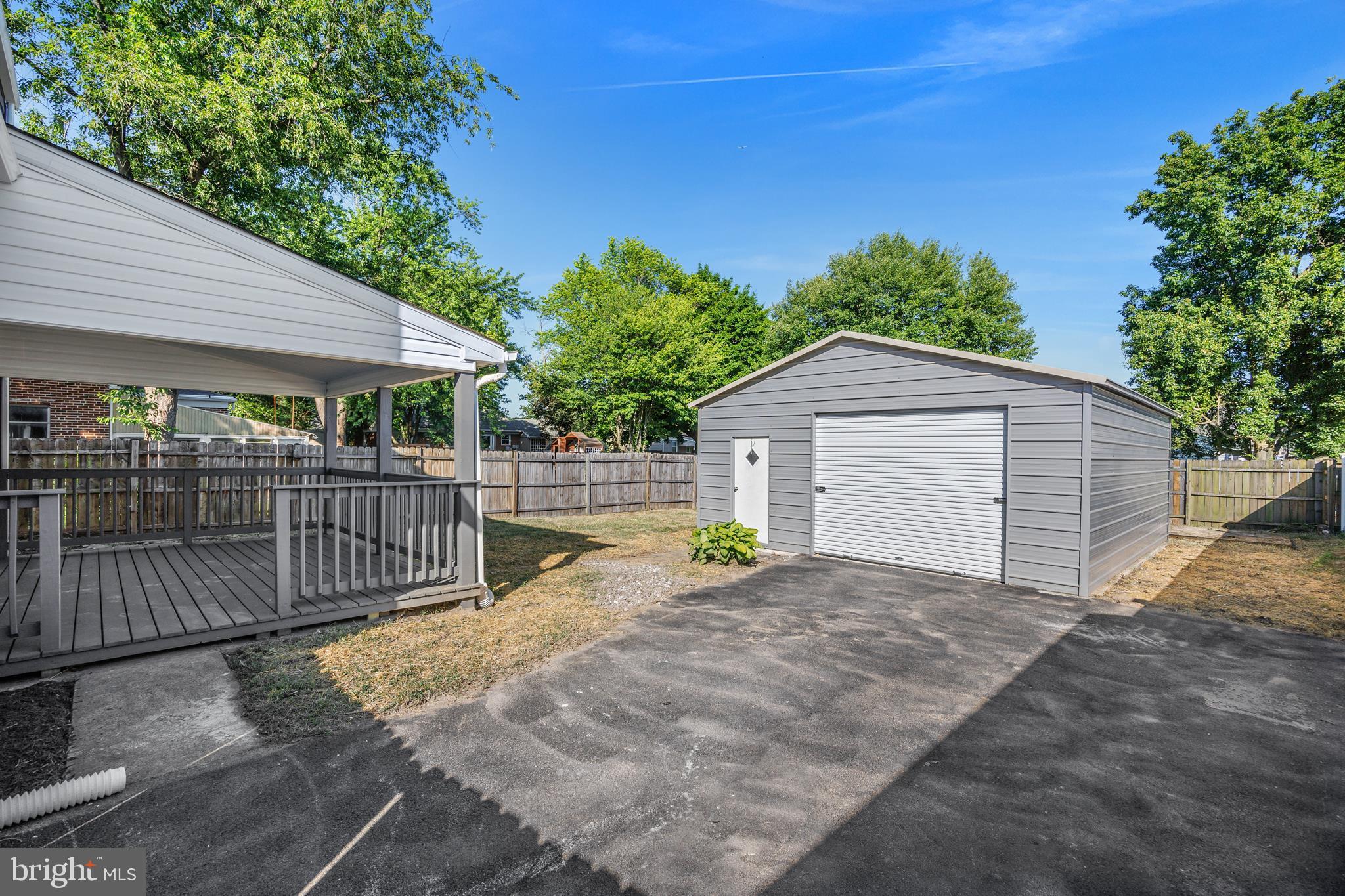 RIVIERA BEACH - Residential