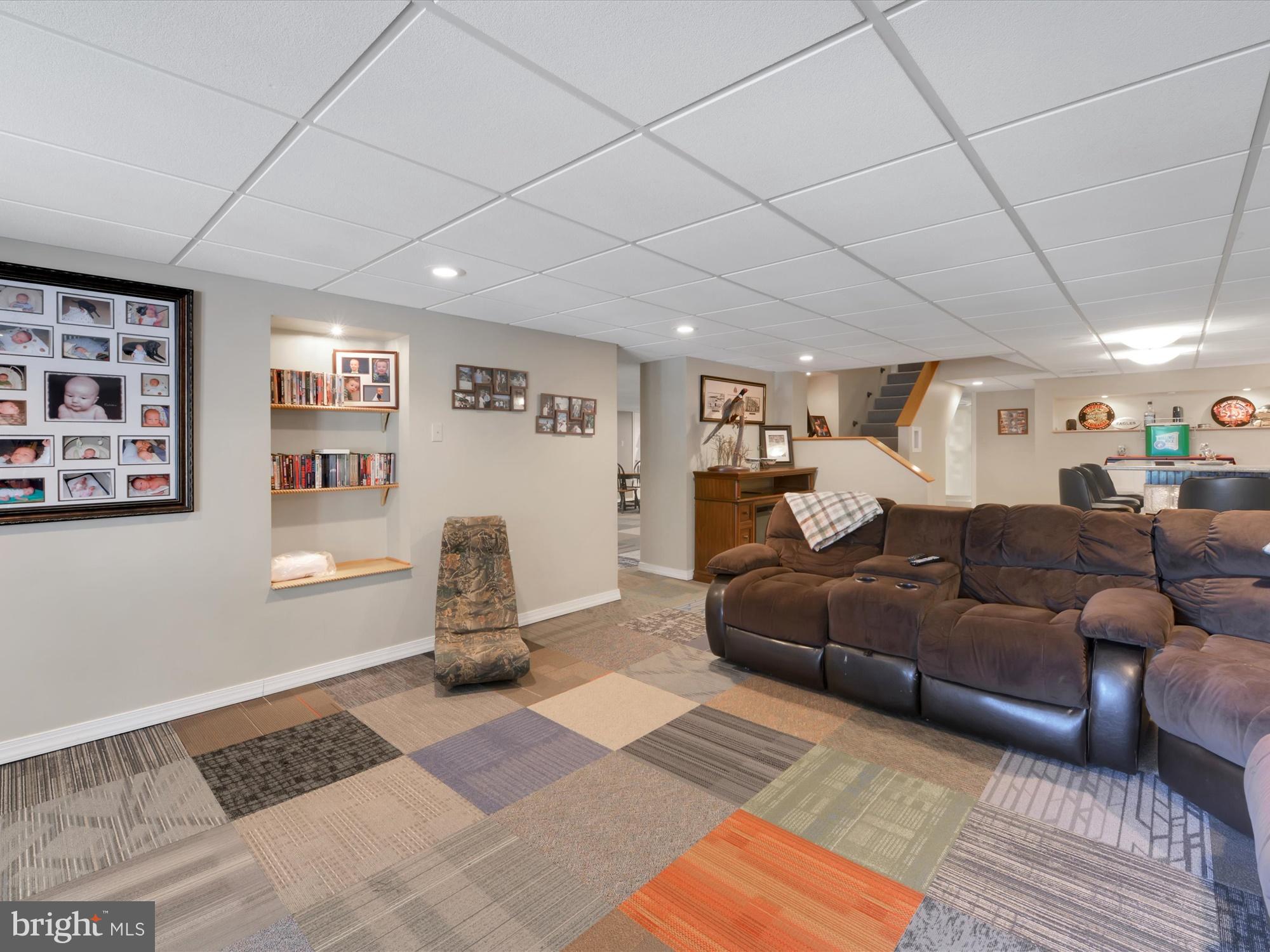 MAHANTONGO STREET - Residential