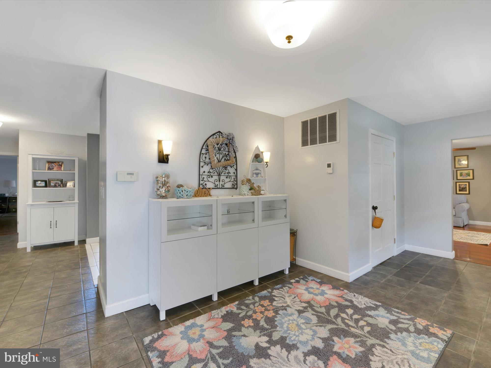 MAHANTONGO STREET - Residential