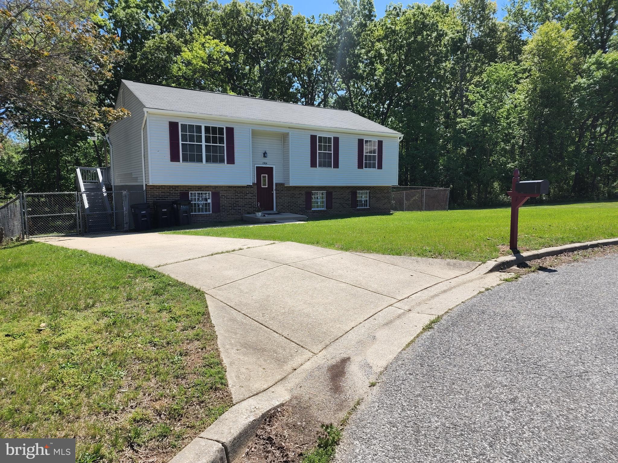 HIDDEN PINES - Residential