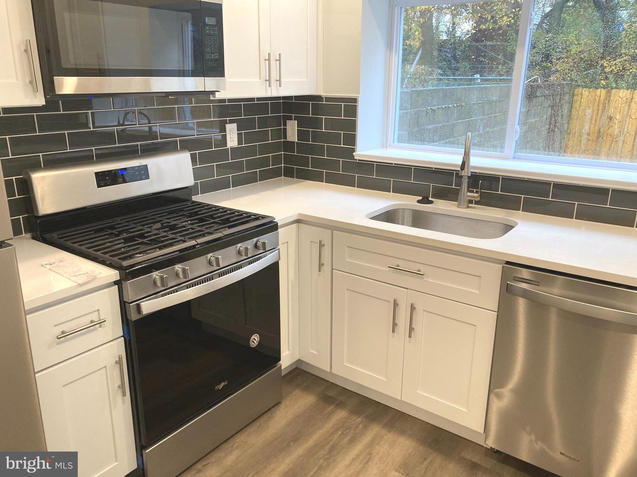 PORT RICHMOND - Residential