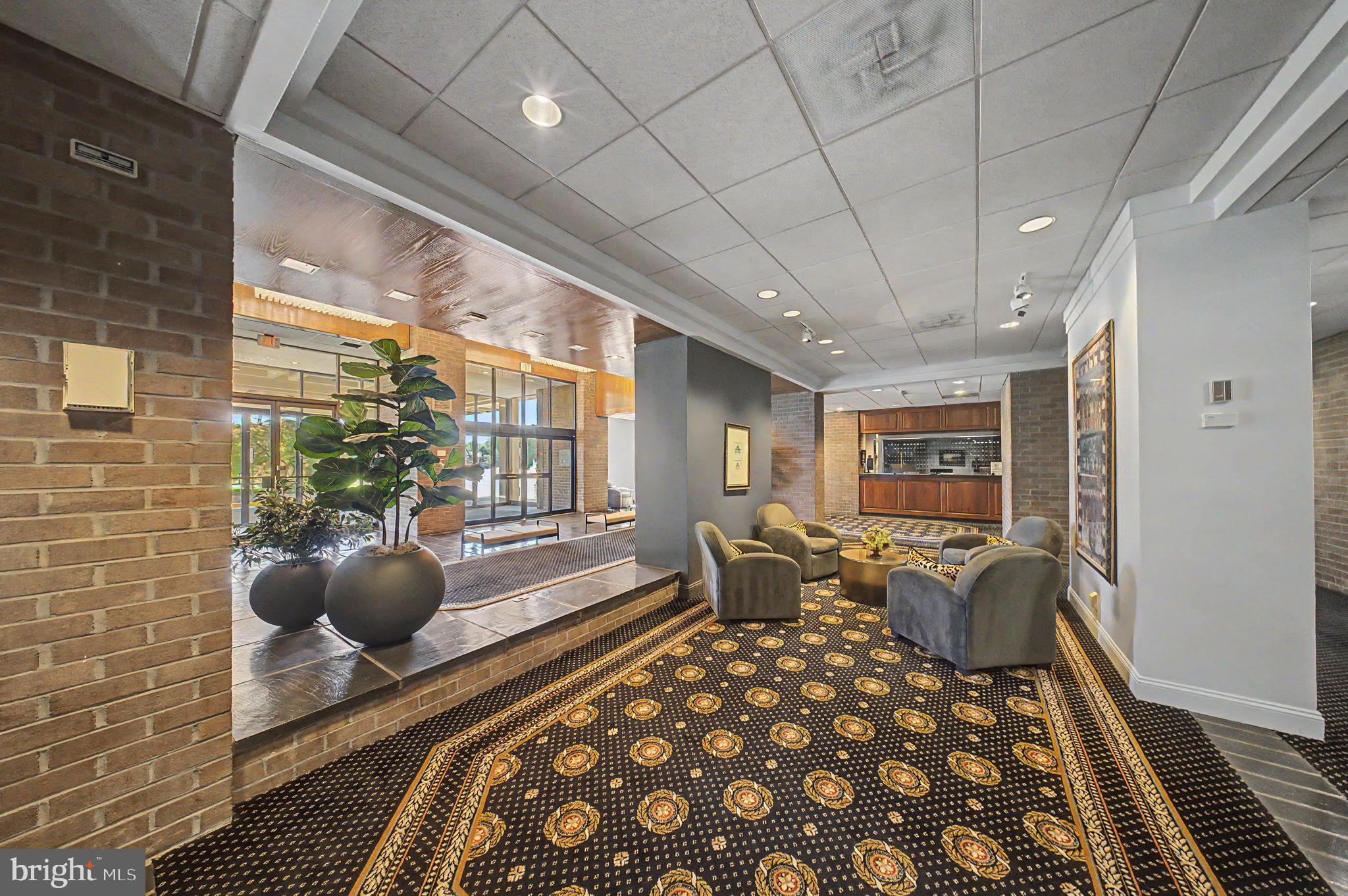 REGENCY AT MCLEAN - Residential
