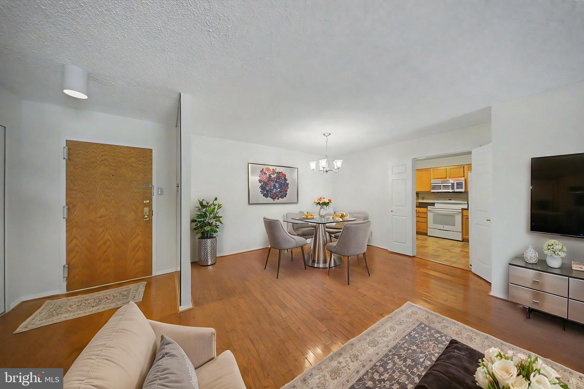 REGENCY AT MCLEAN - Residential
